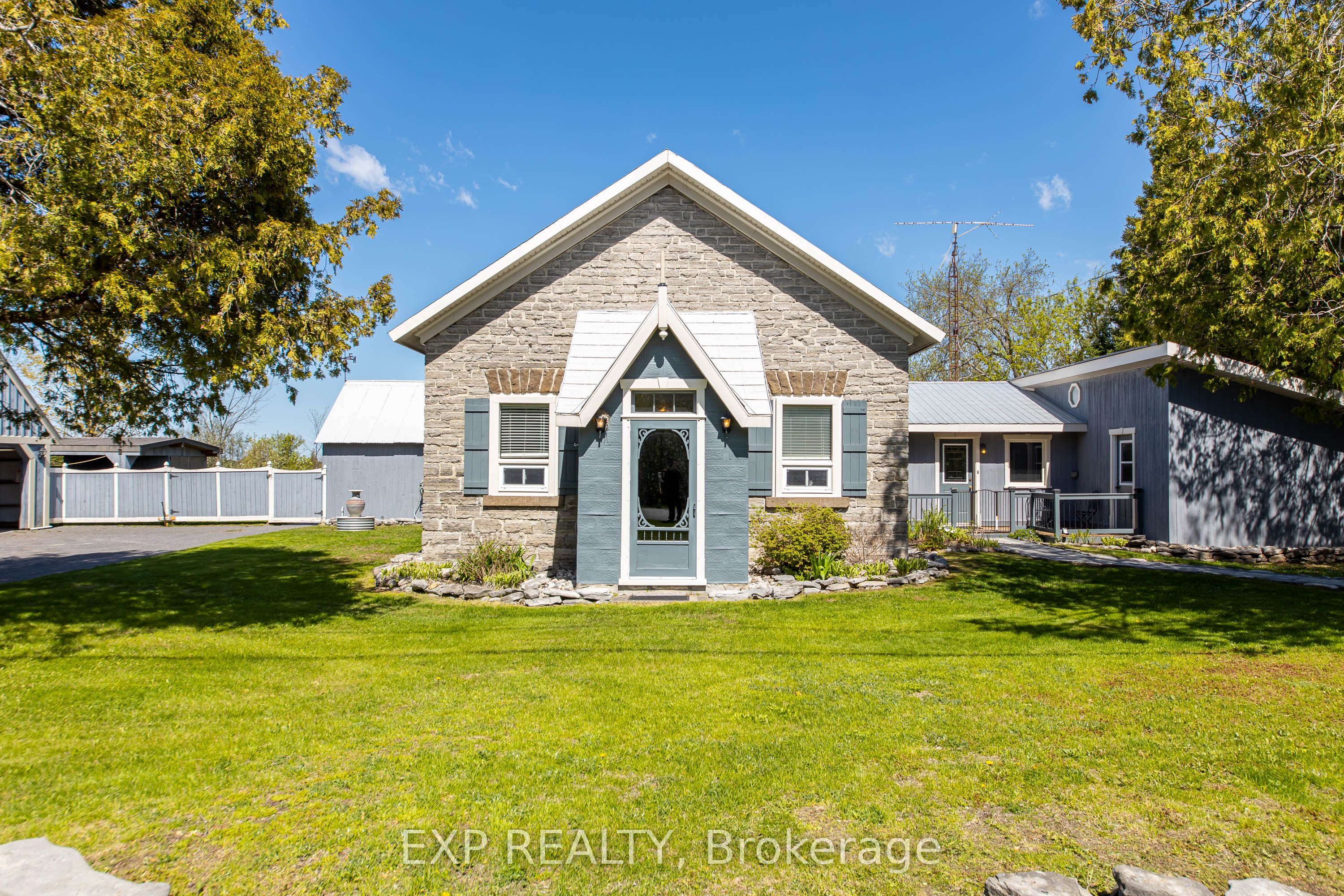 616 Kidd Road Property Photo 1