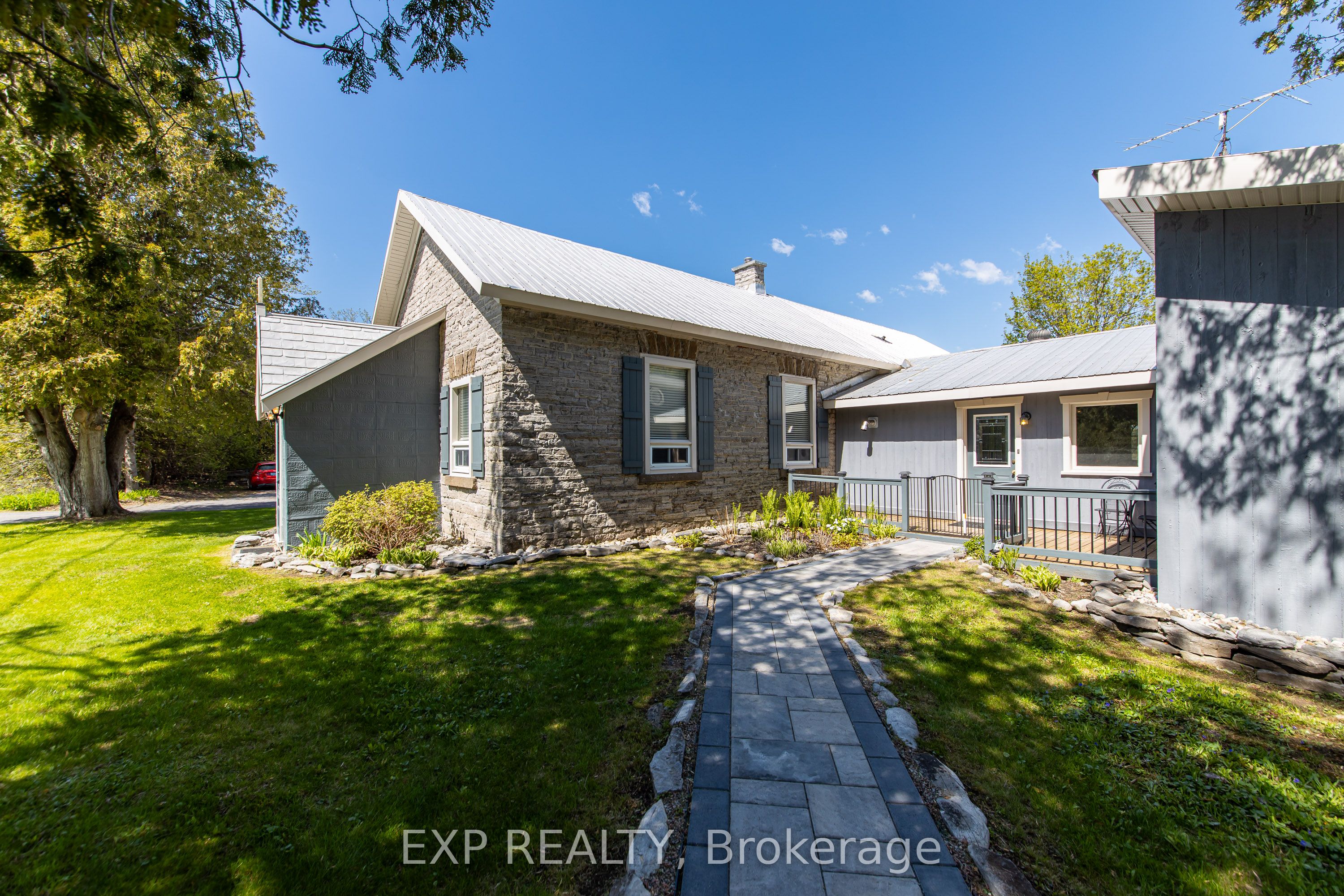 616 Kidd Road Property Photo 3