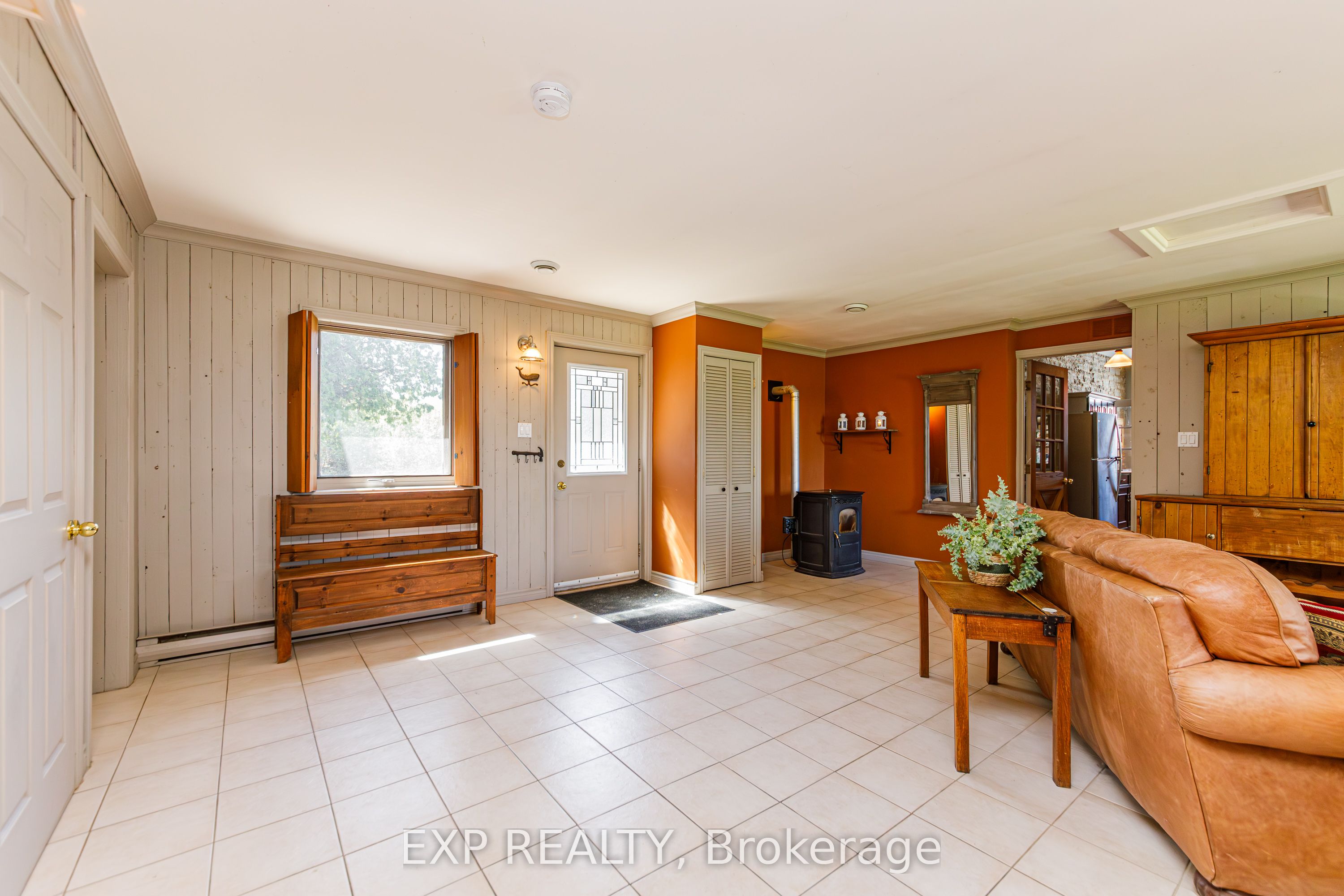616 Kidd Road Property Photo 4
