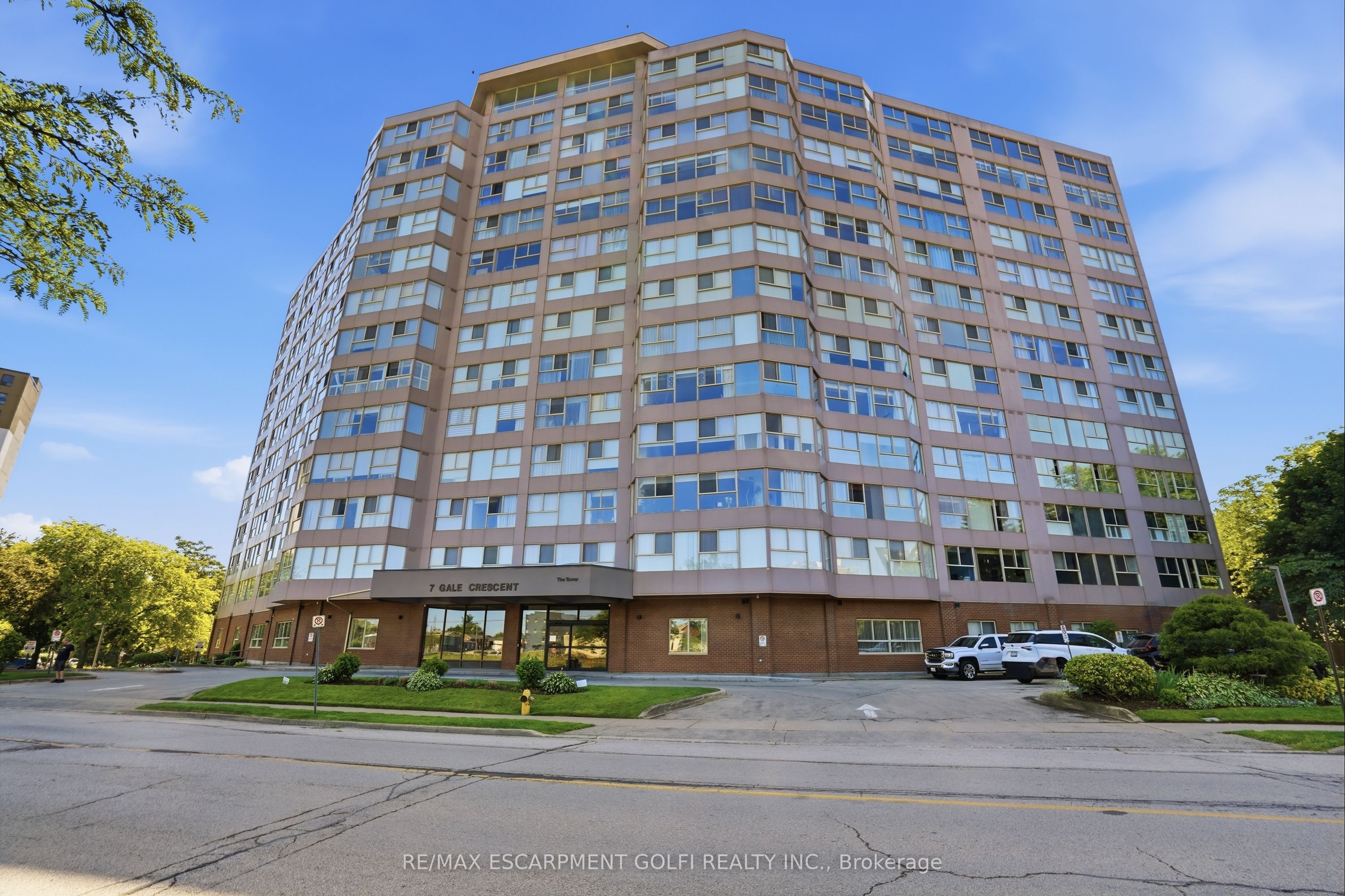 7 Gale Crescent B3 Property Photo 1