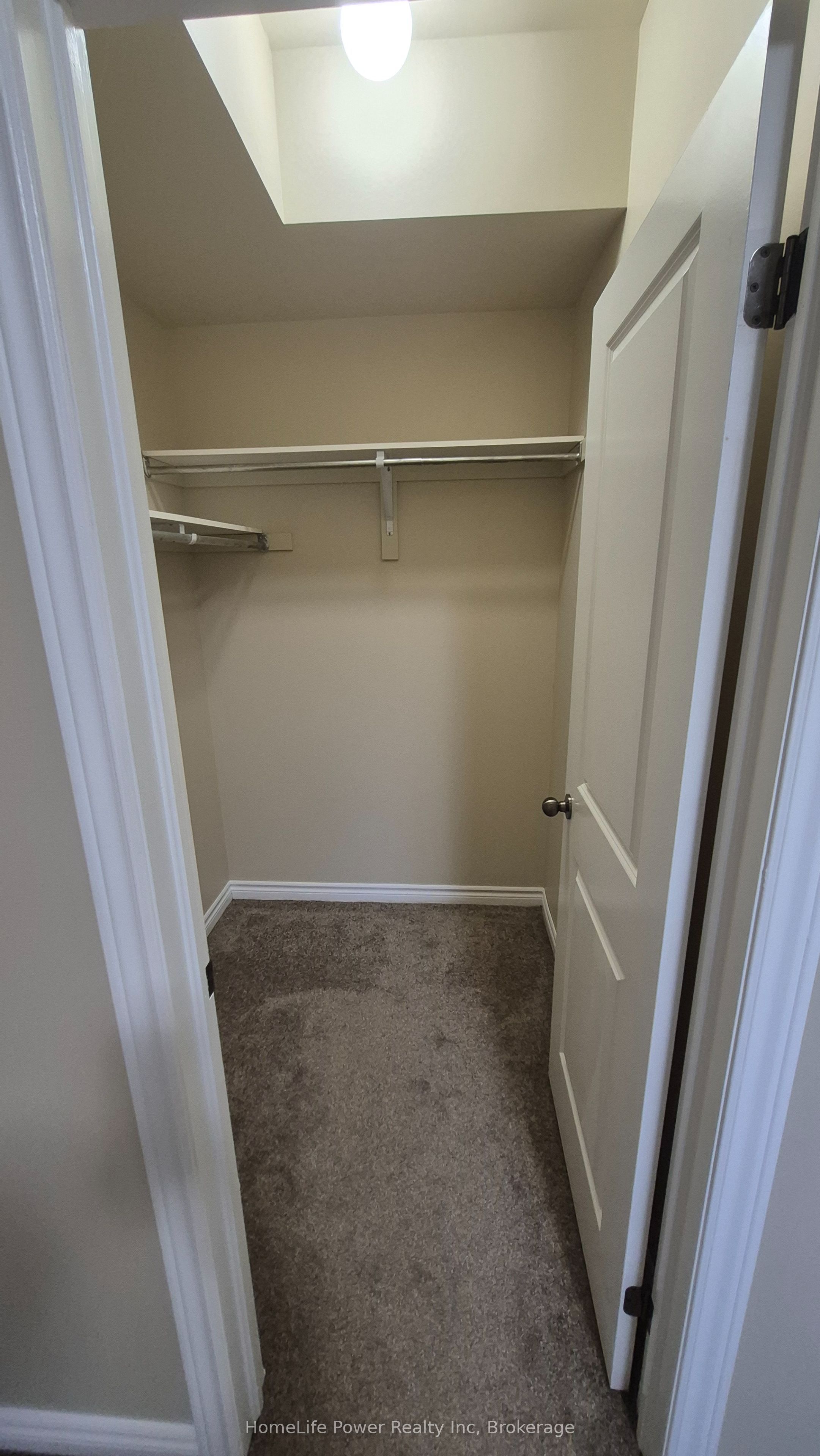 225 Riddell Street 22 Property Photo 12