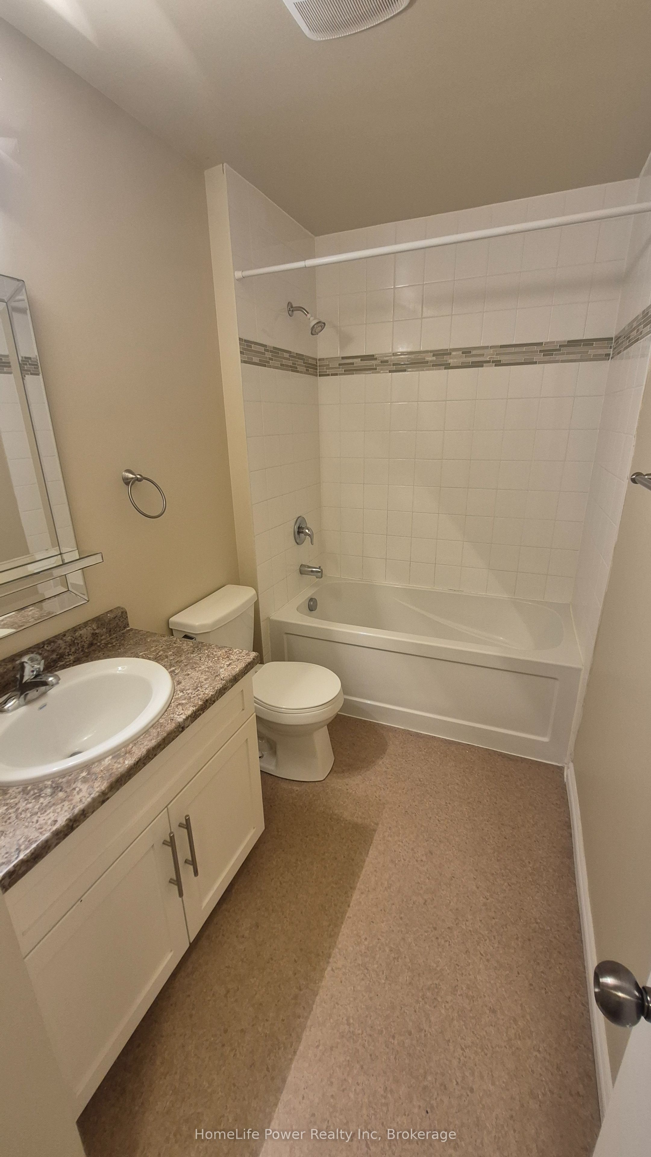 225 Riddell Street 22 Property Photo 15