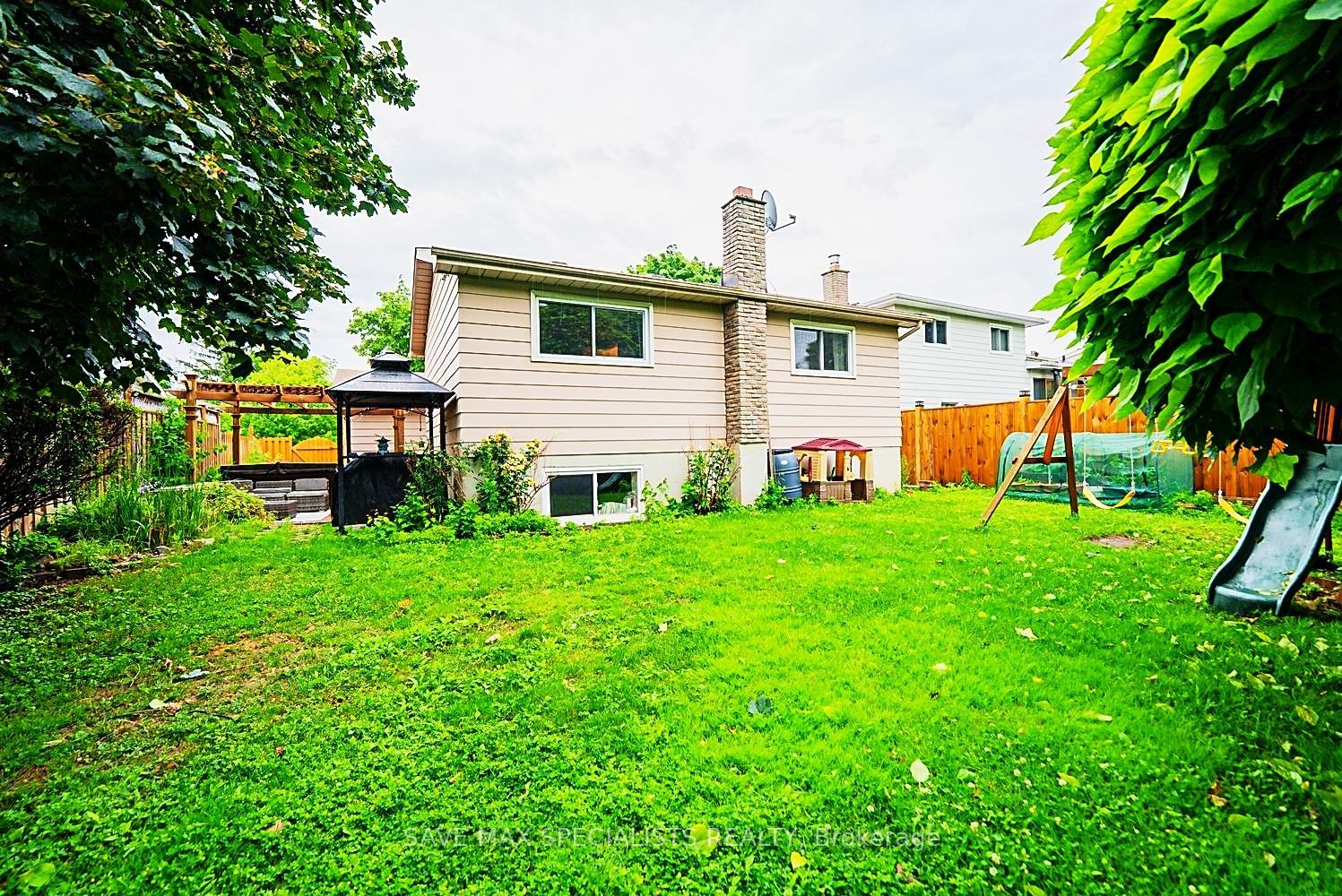 26 Fairington Crescent Property Photo 41