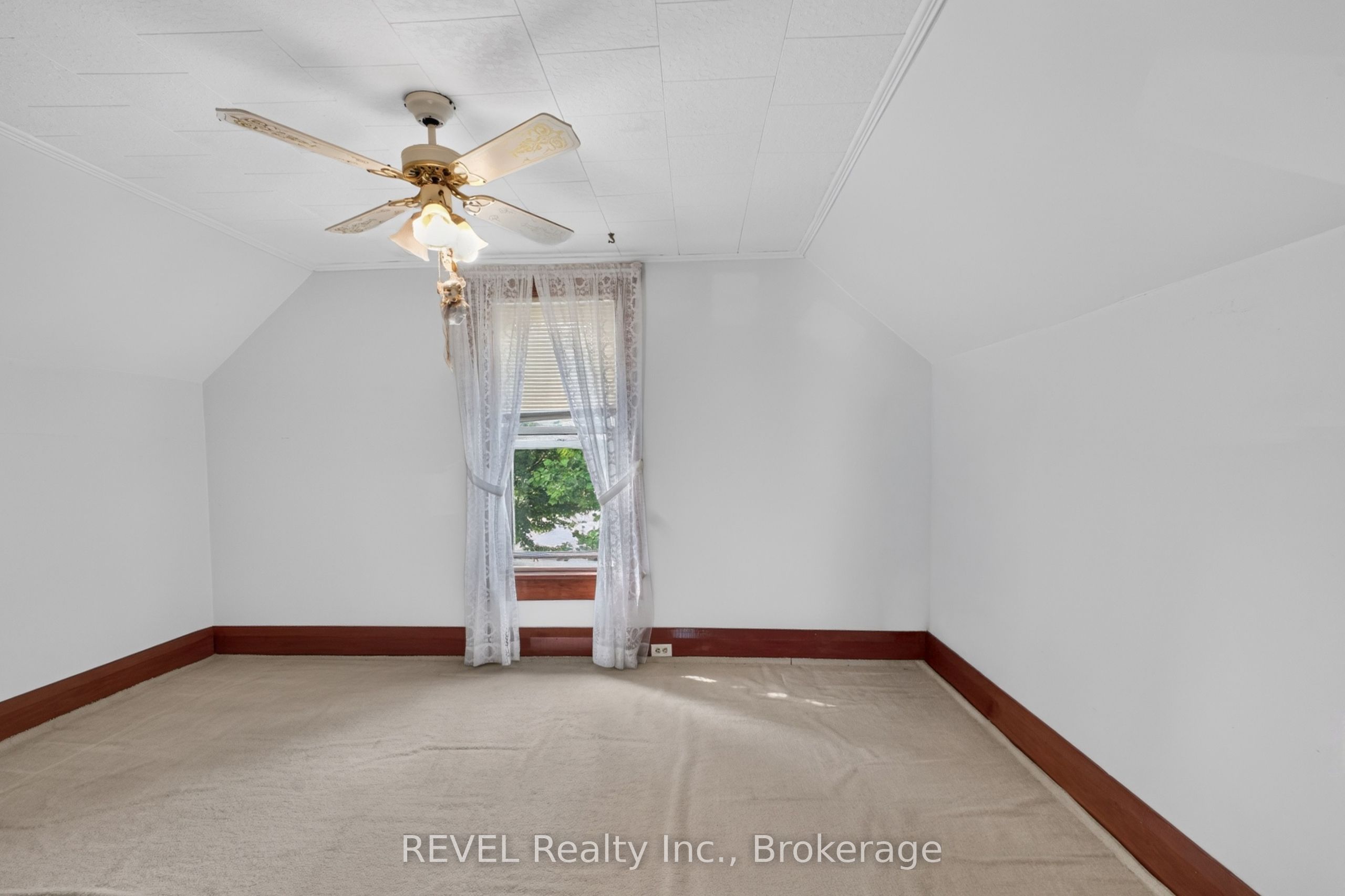 350 Phipps Street Property Photo 13