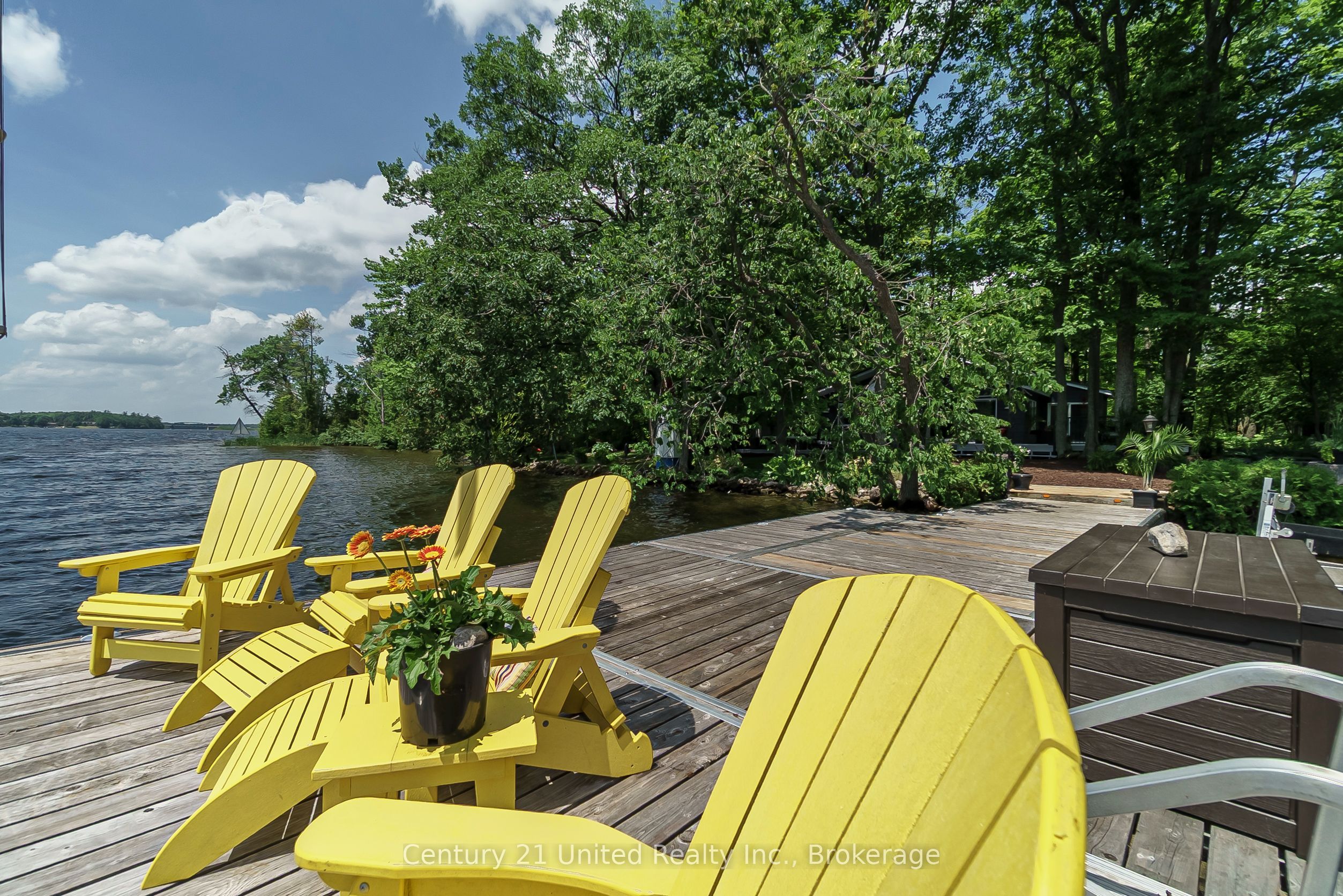 7004 Island 70 Property Photo 9