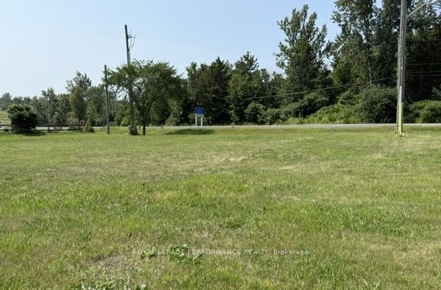 2 Moss Drive Property Photo 4