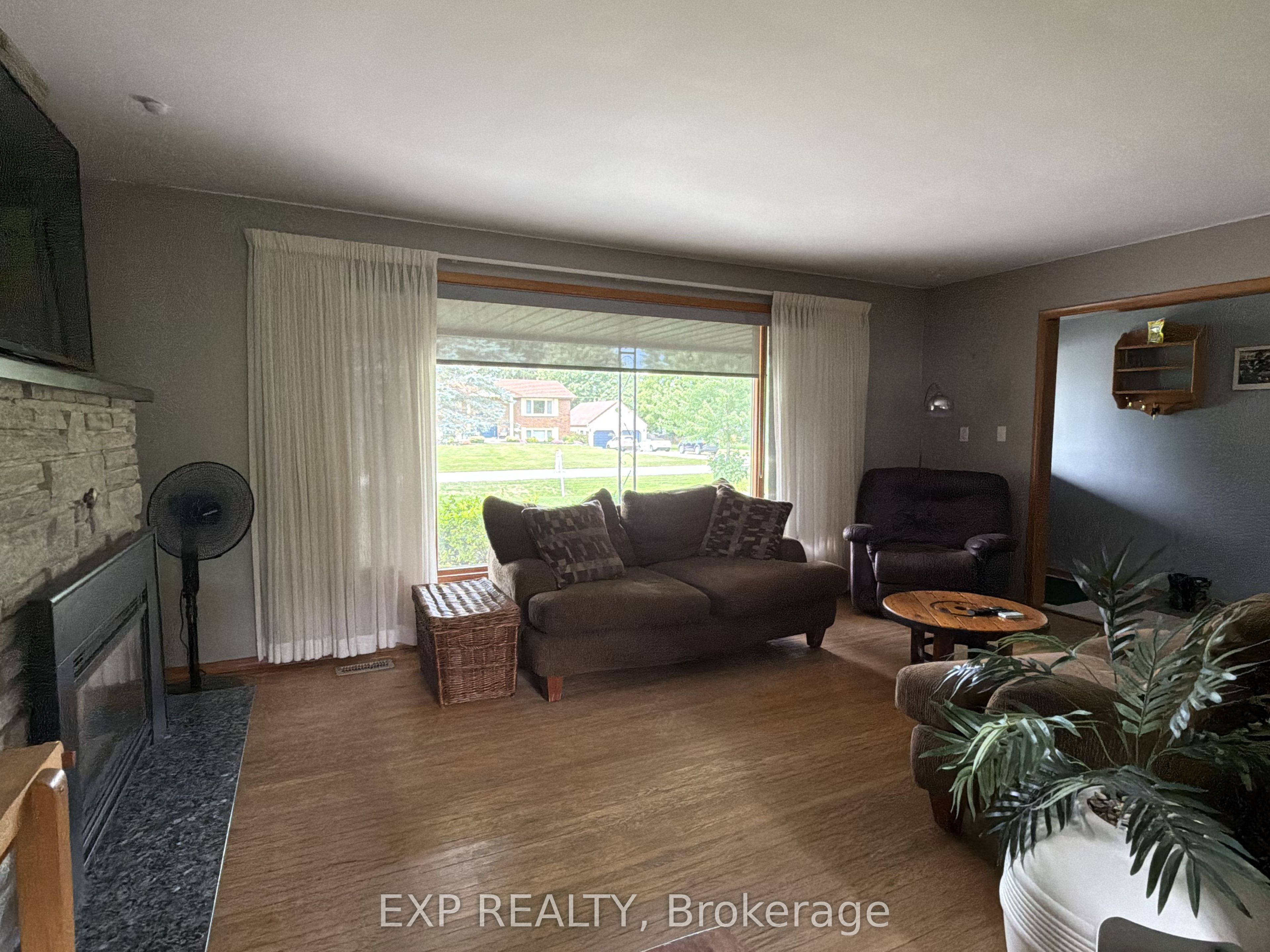 120 Huron Avenue Property Photo 4