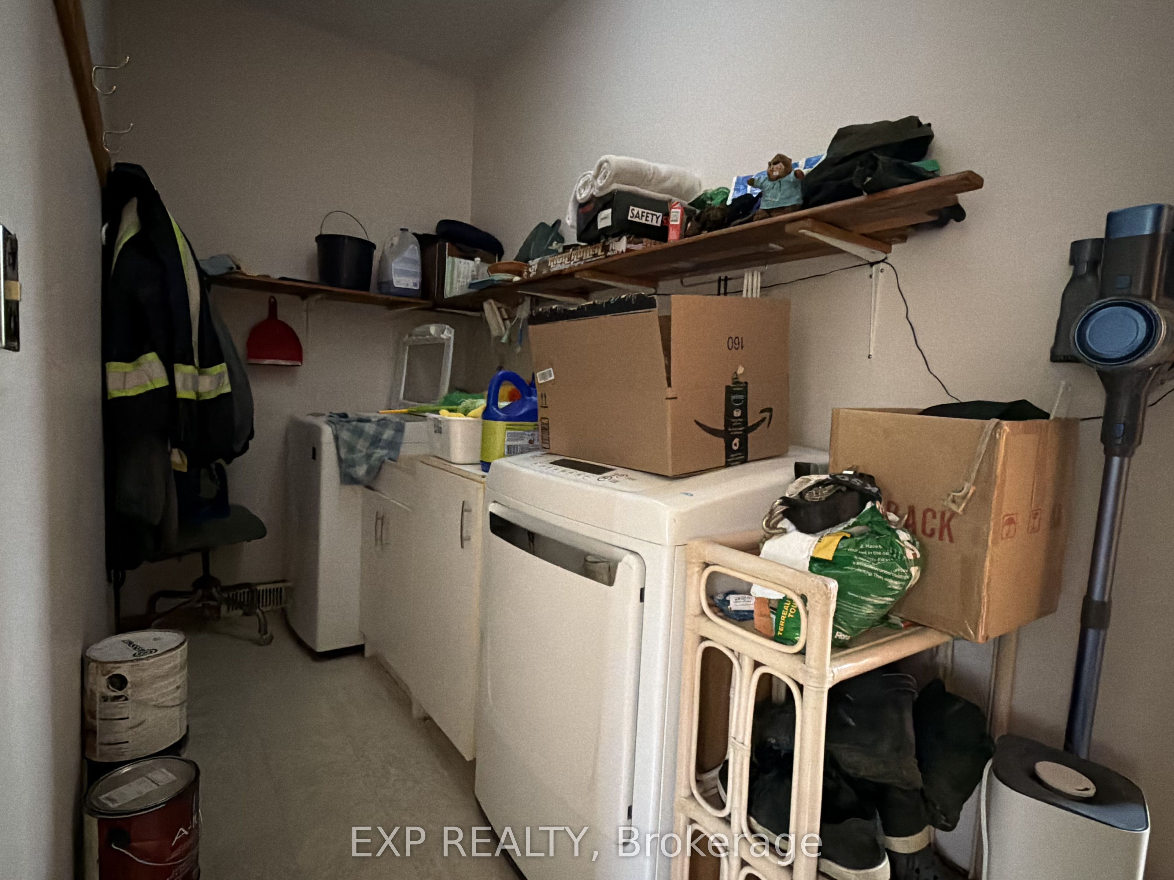 120 Huron Avenue Property Photo 13