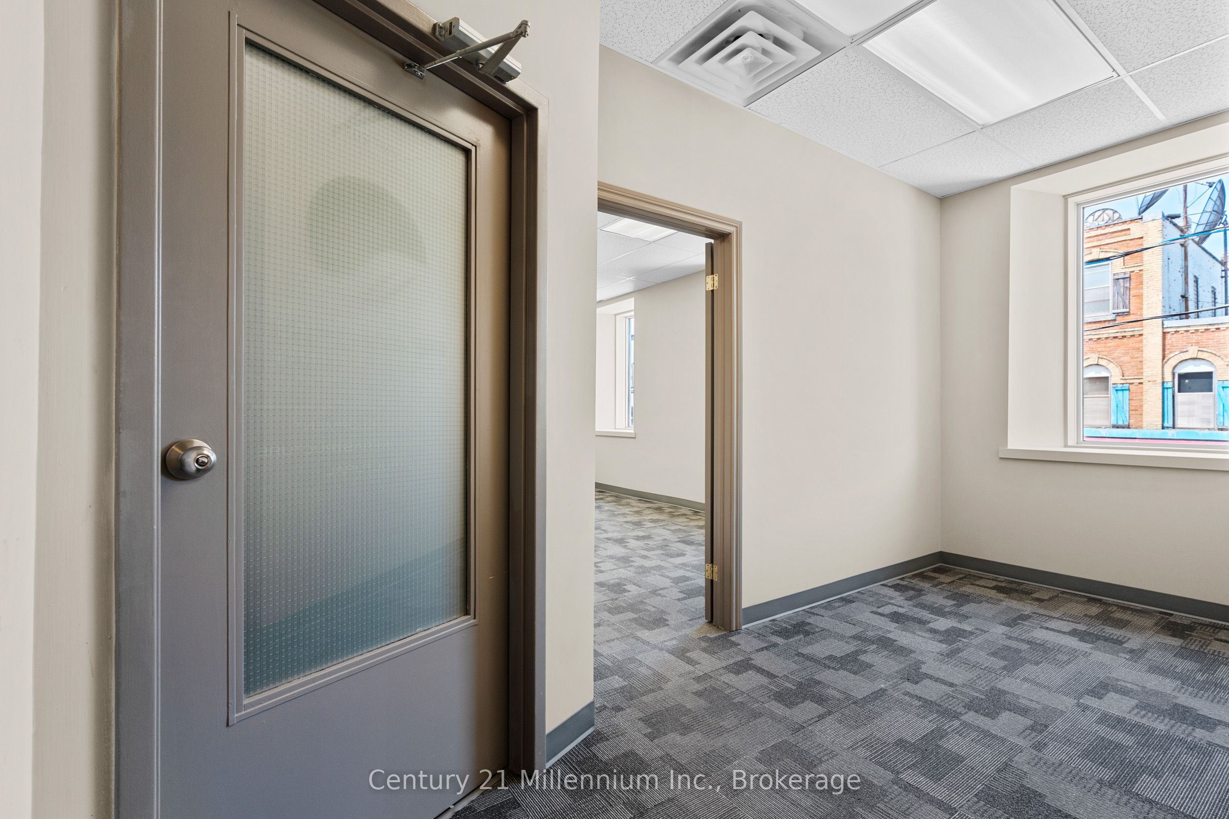 345 8th Street E Unit 201 Property Photo 11