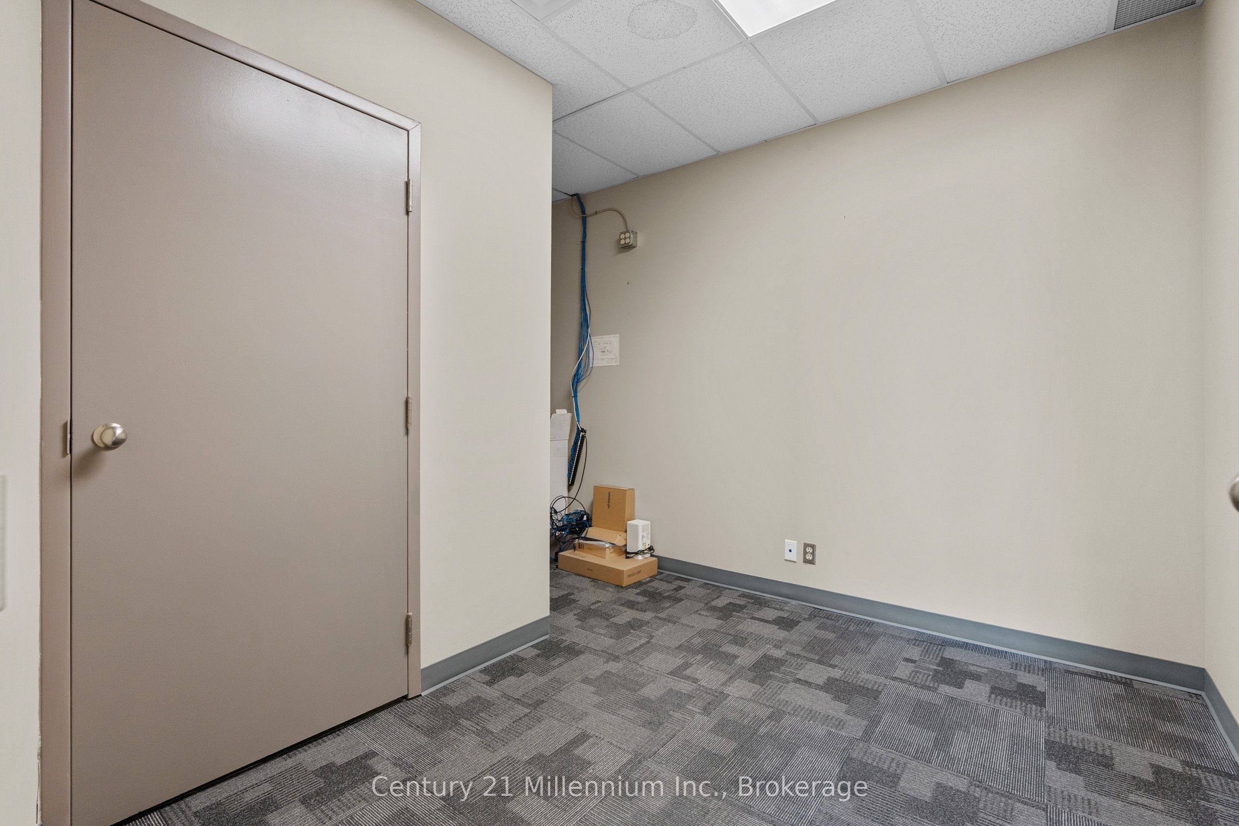 345 8th Street E Unit 201 Property Photo 21