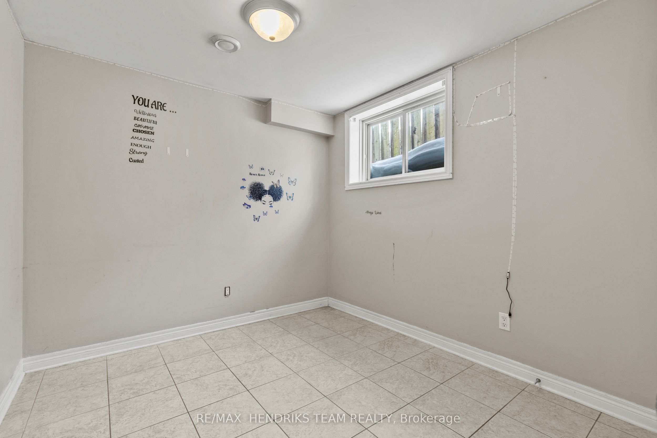 2 Townline Road E Property Photo 26