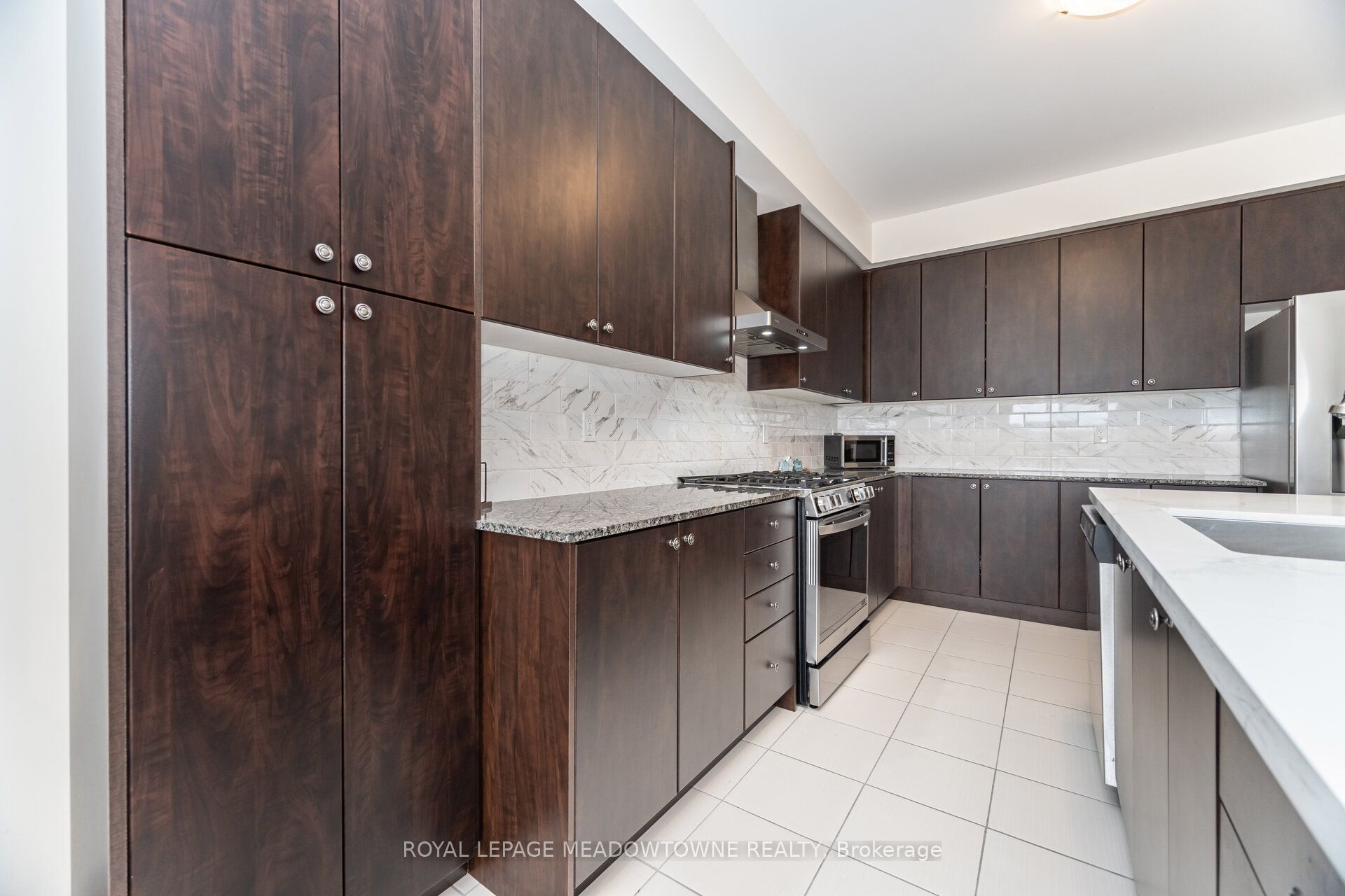 301 Ridley Crescent Property Photo 15