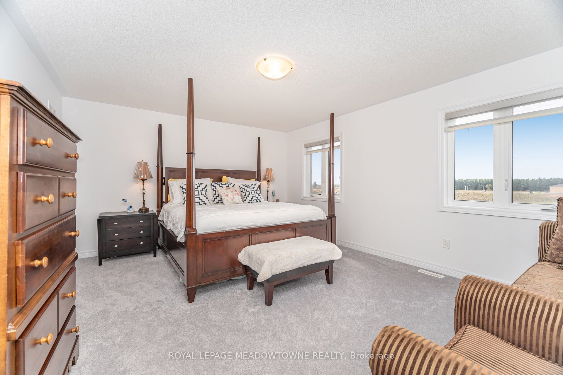 301 Ridley Crescent Property Photo 25