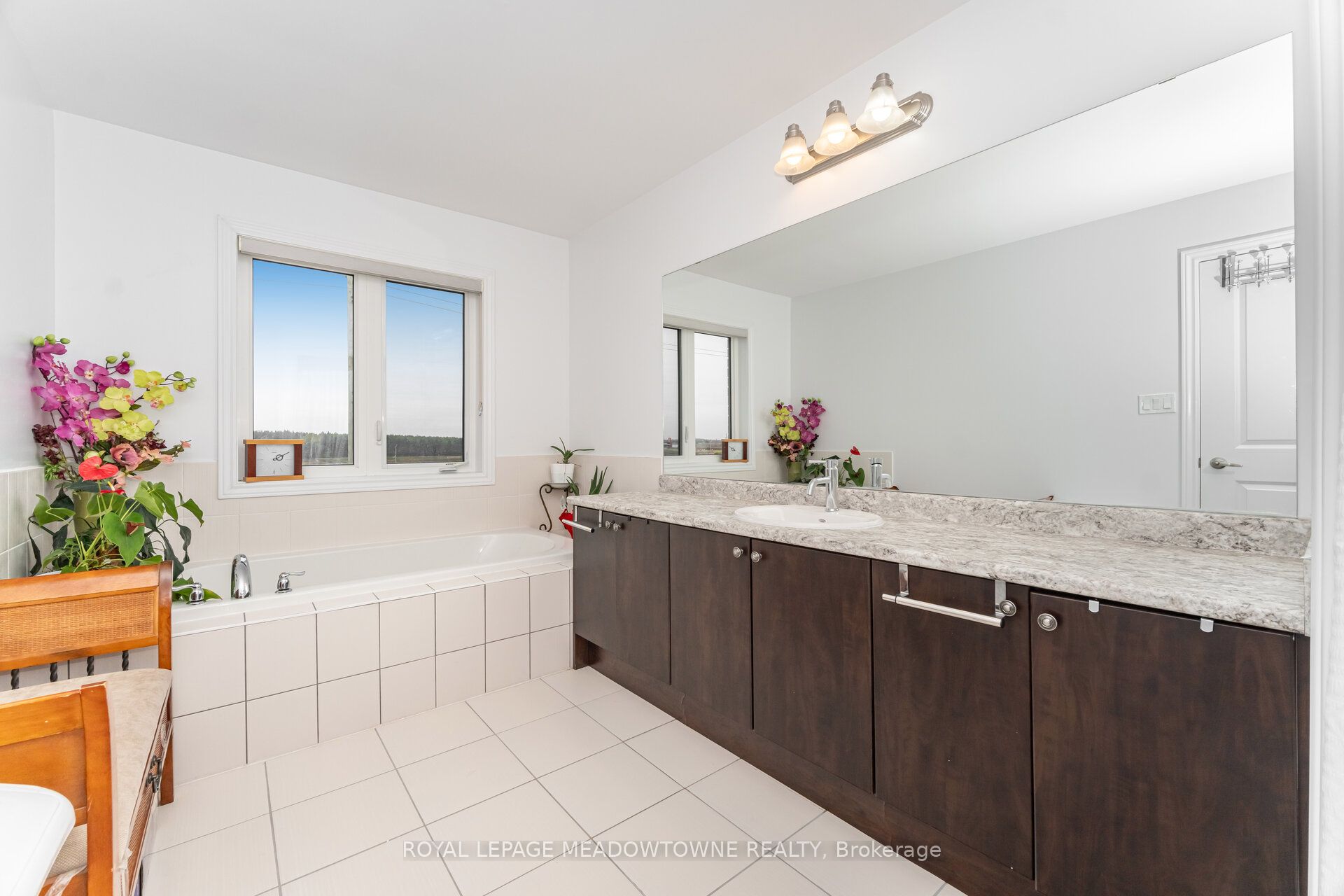 301 Ridley Crescent Property Photo 27