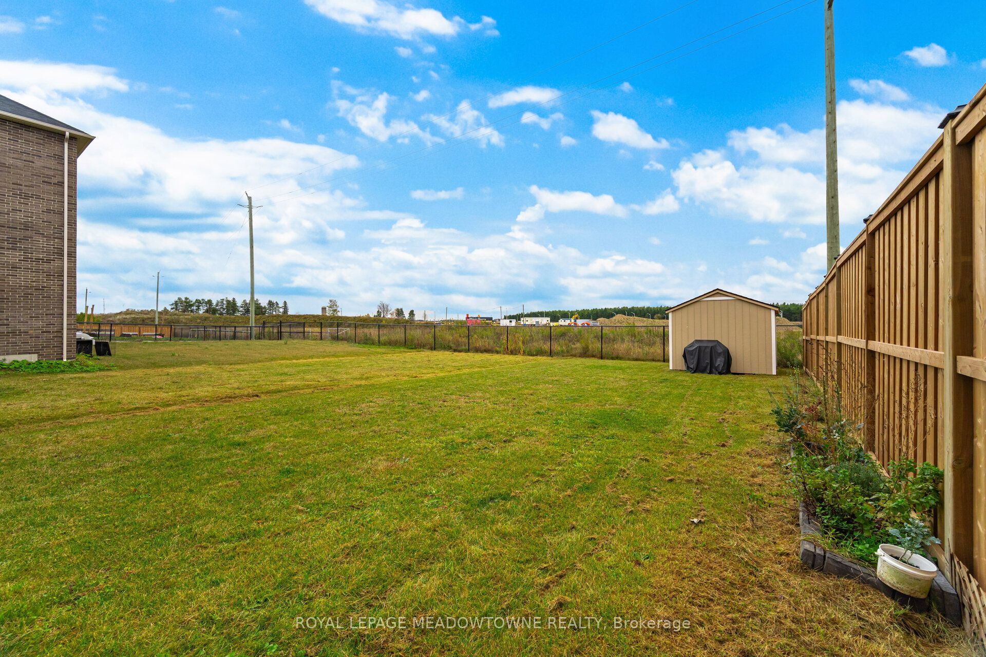 301 Ridley Crescent Property Photo 44