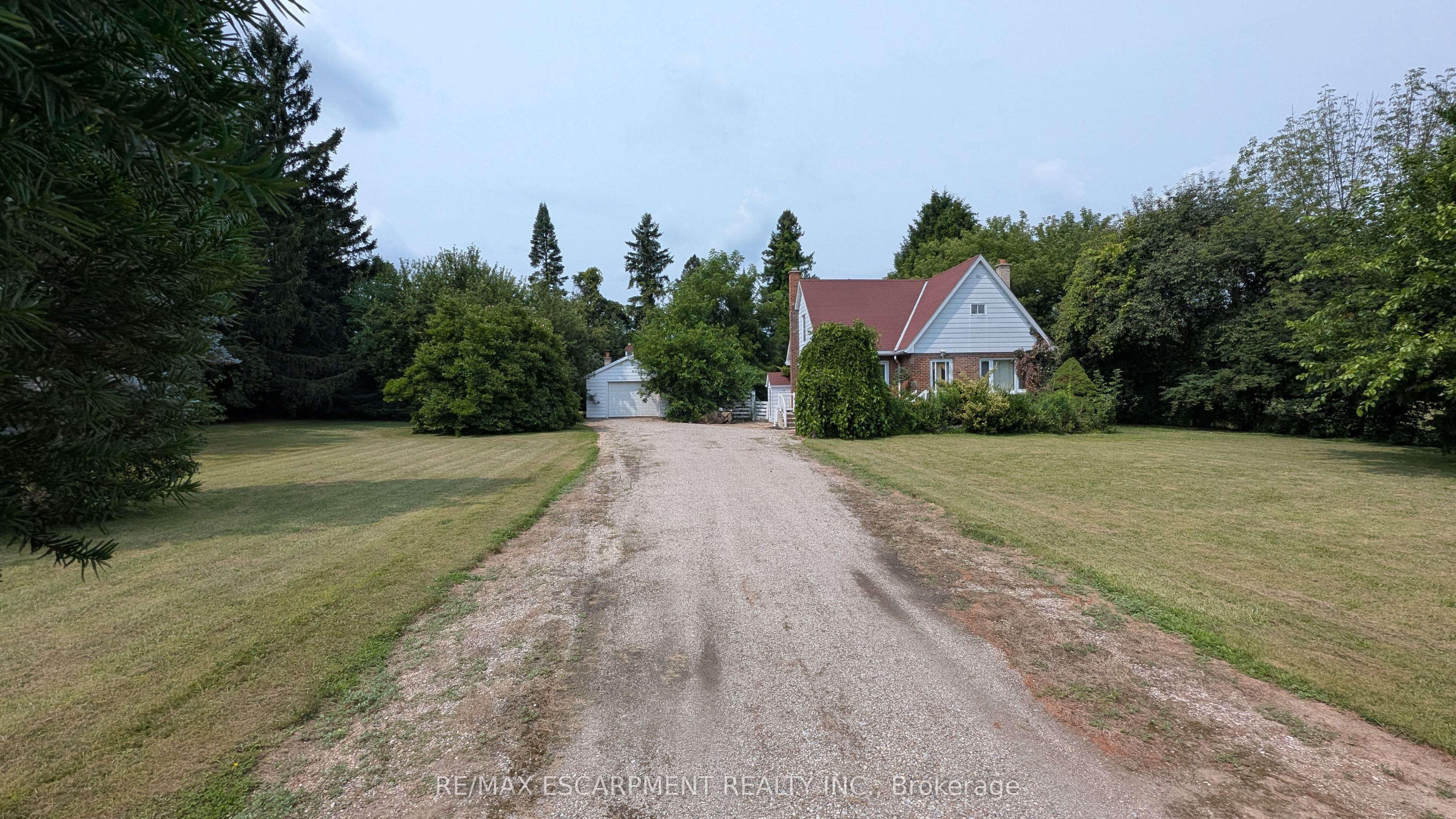 127 Brant Road Property Photo 4