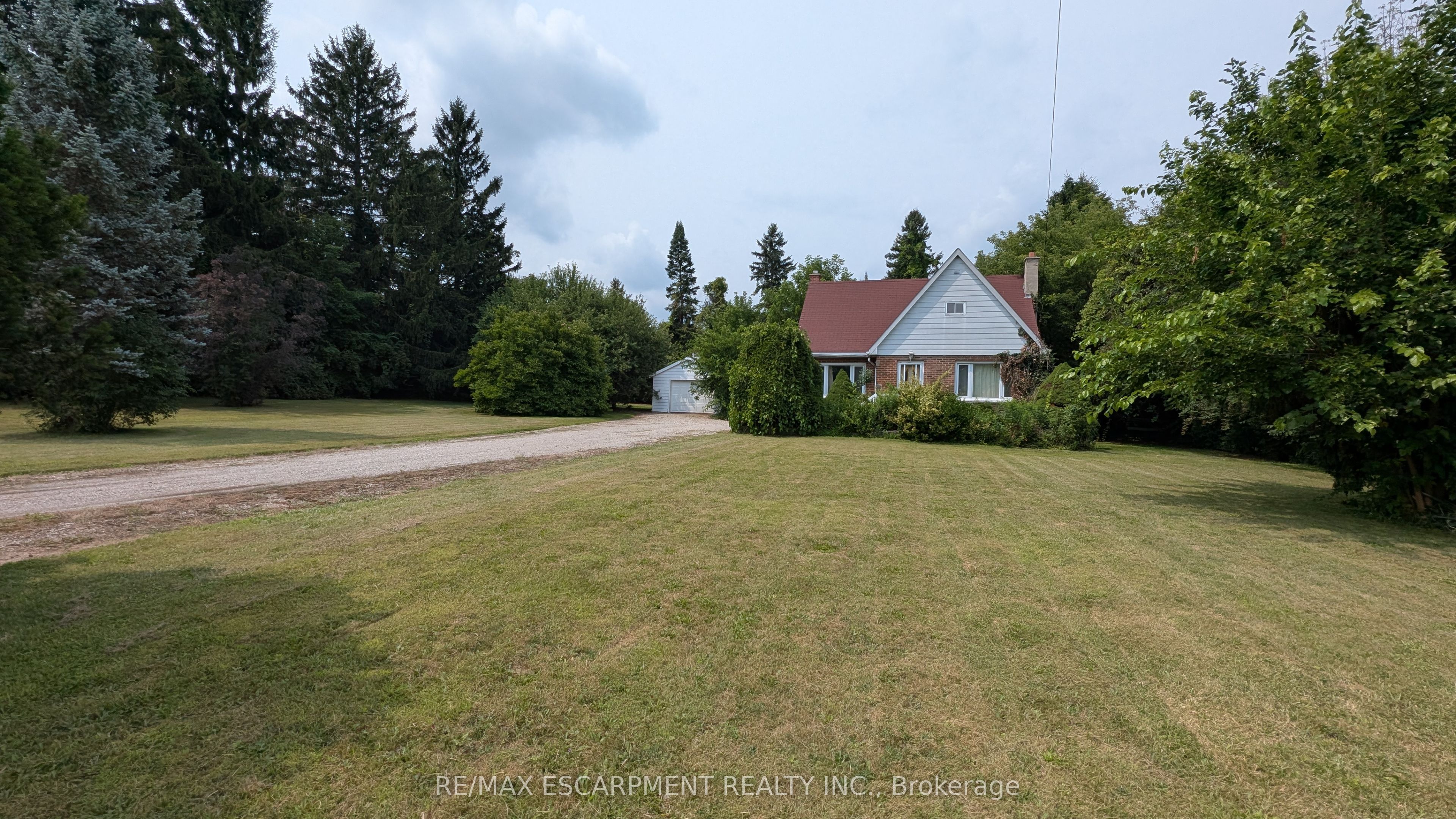 127 Brant Road Property Photo 5