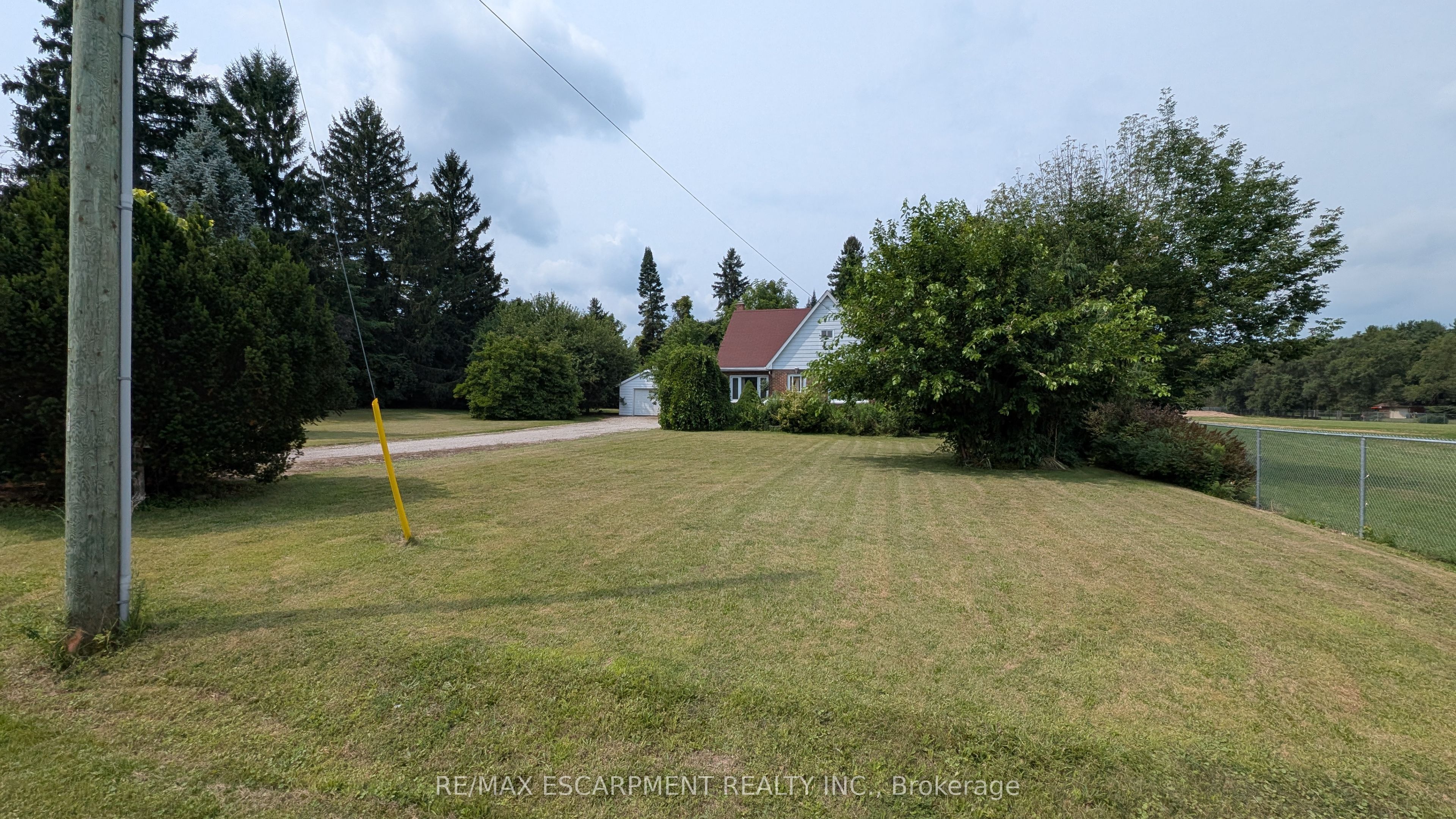 127 Brant Road Property Photo 6