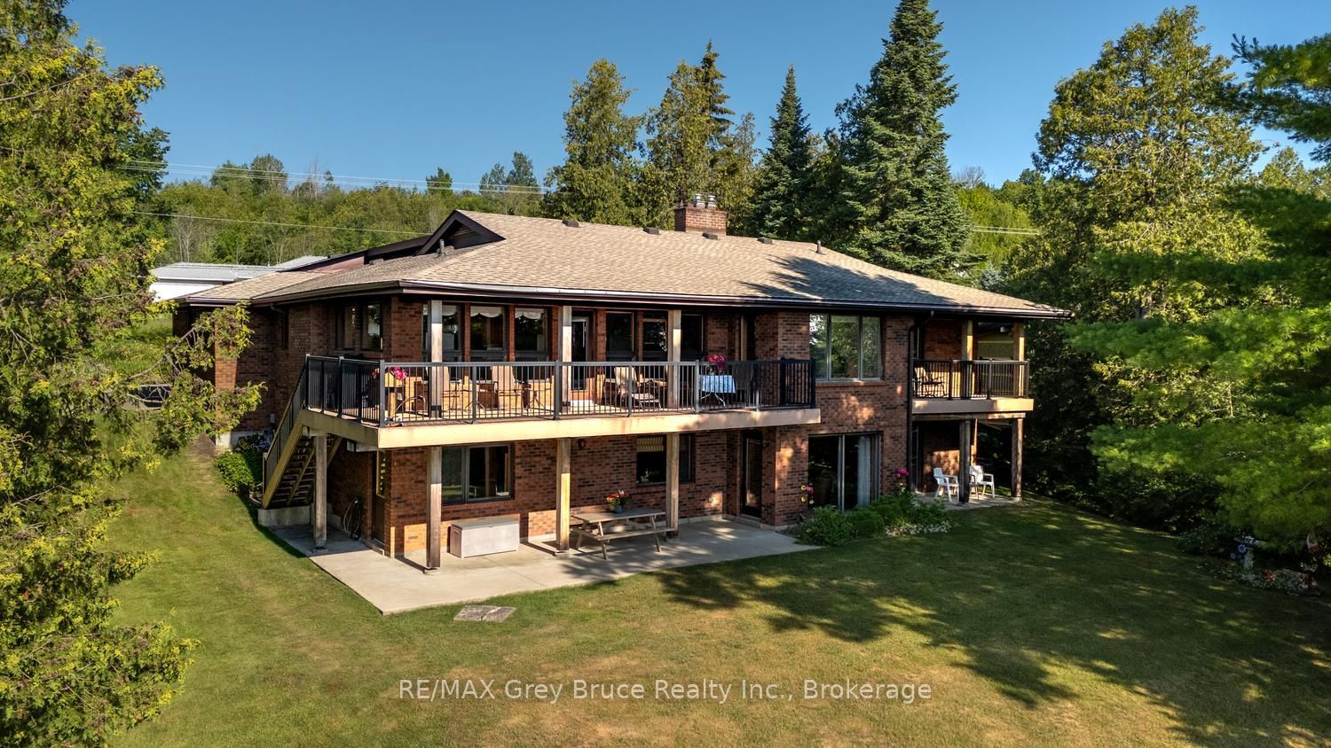 491 Balmy Beach Road Property Photo 1