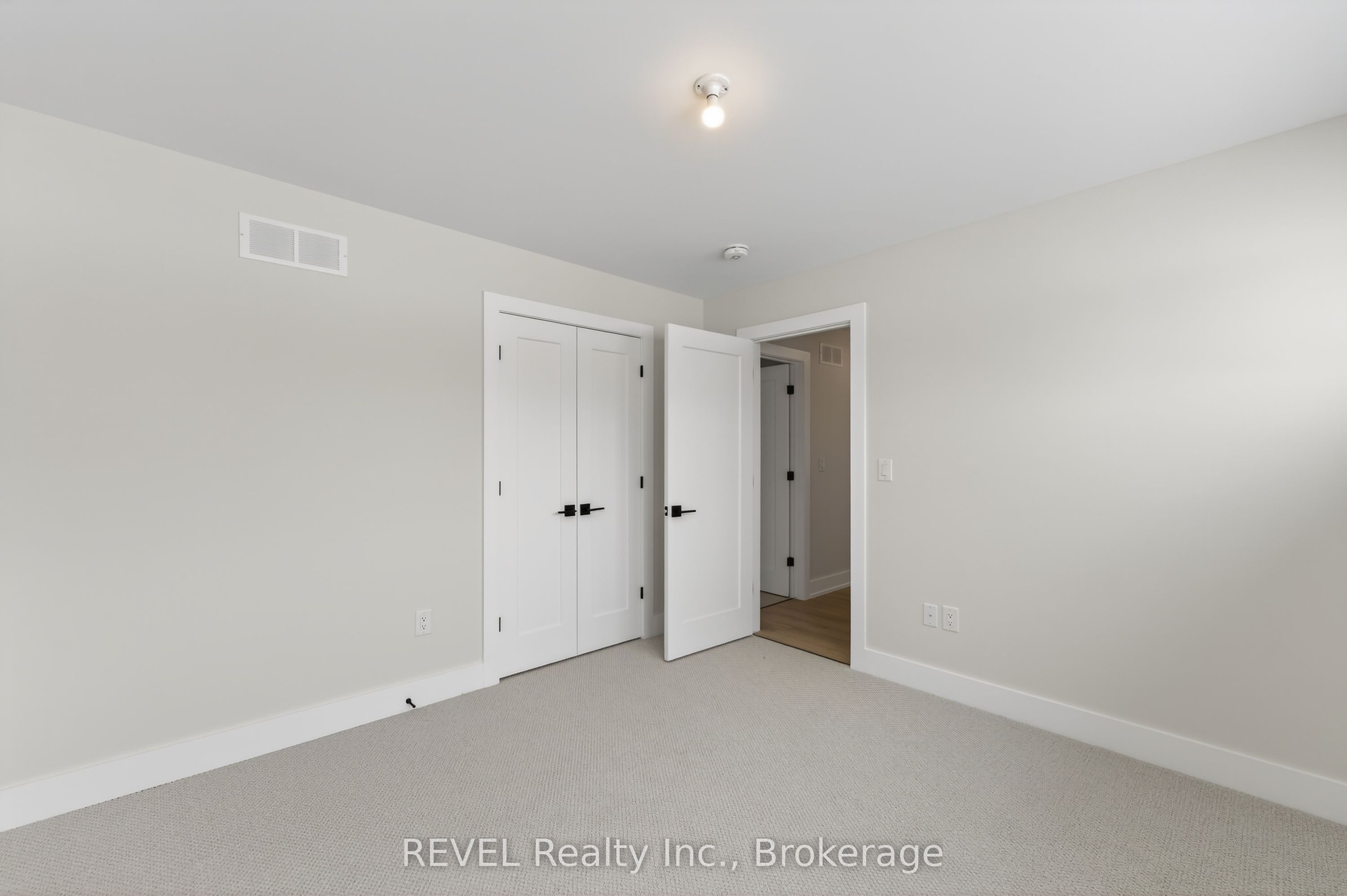 22 Anchor Road Property Photo 30