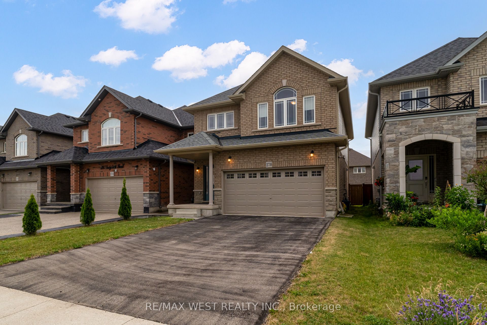 270 Dalgleish Trail Property Photo 2