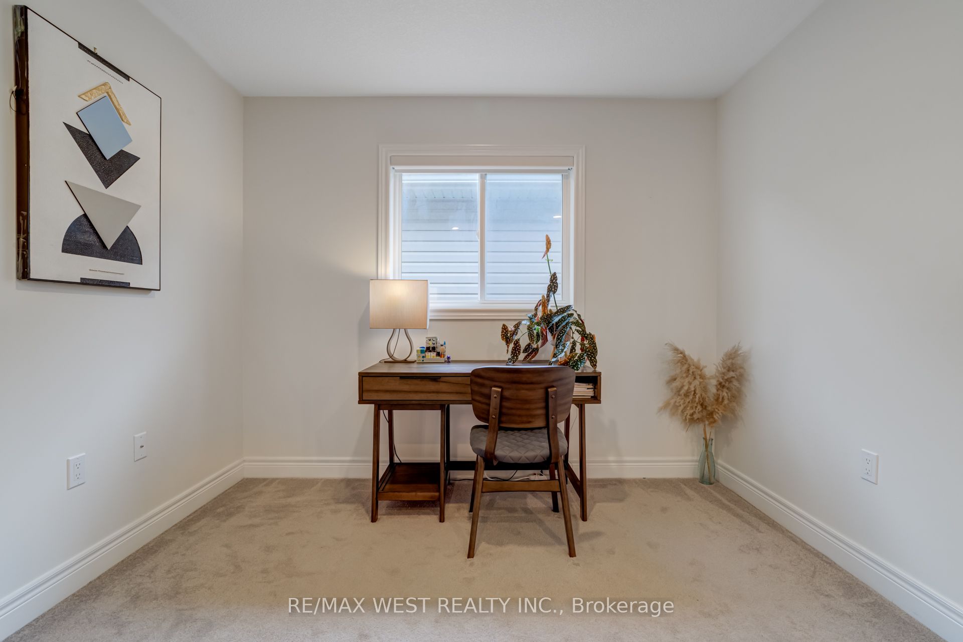 270 Dalgleish Trail Property Photo 32
