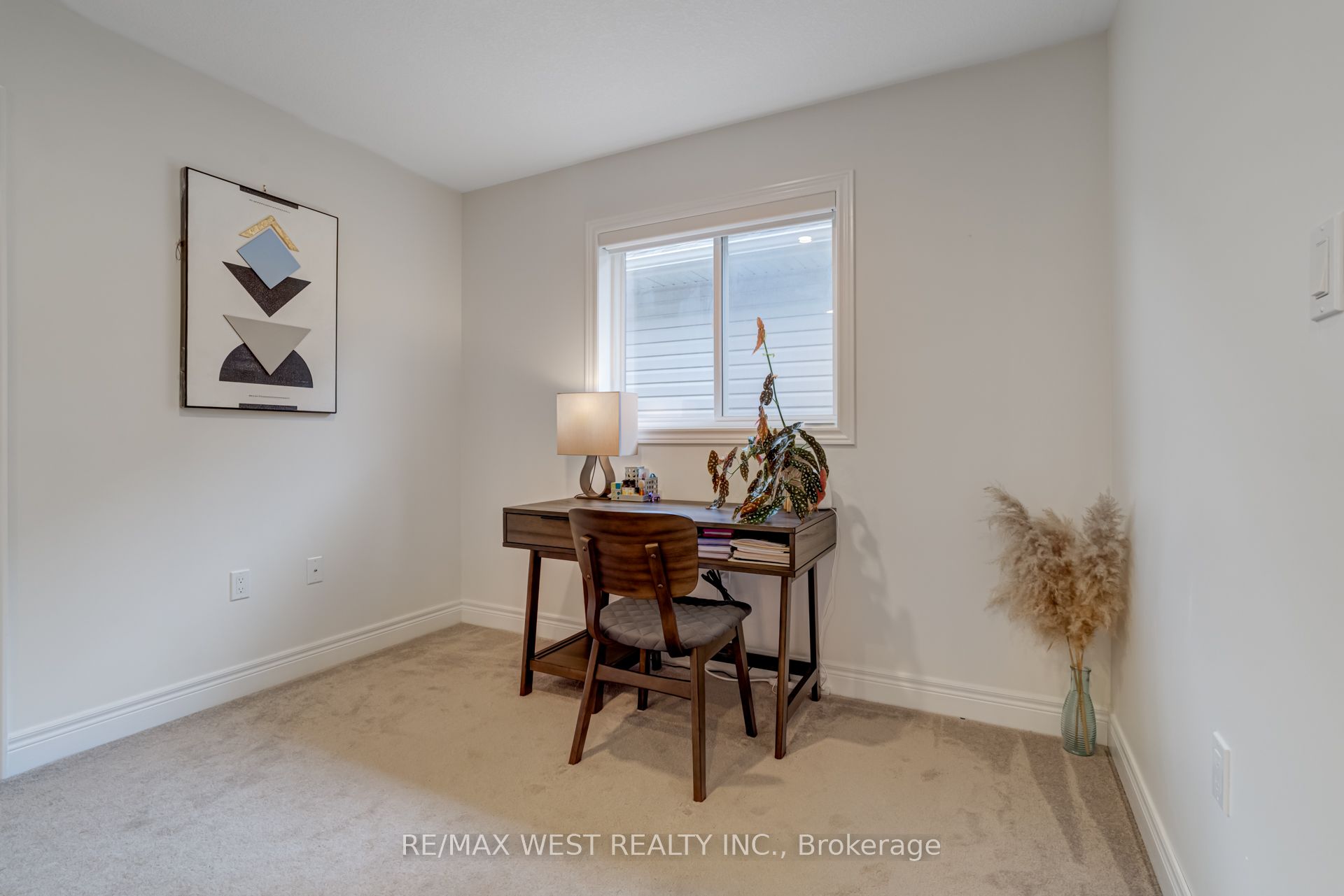 270 Dalgleish Trail Property Photo 33
