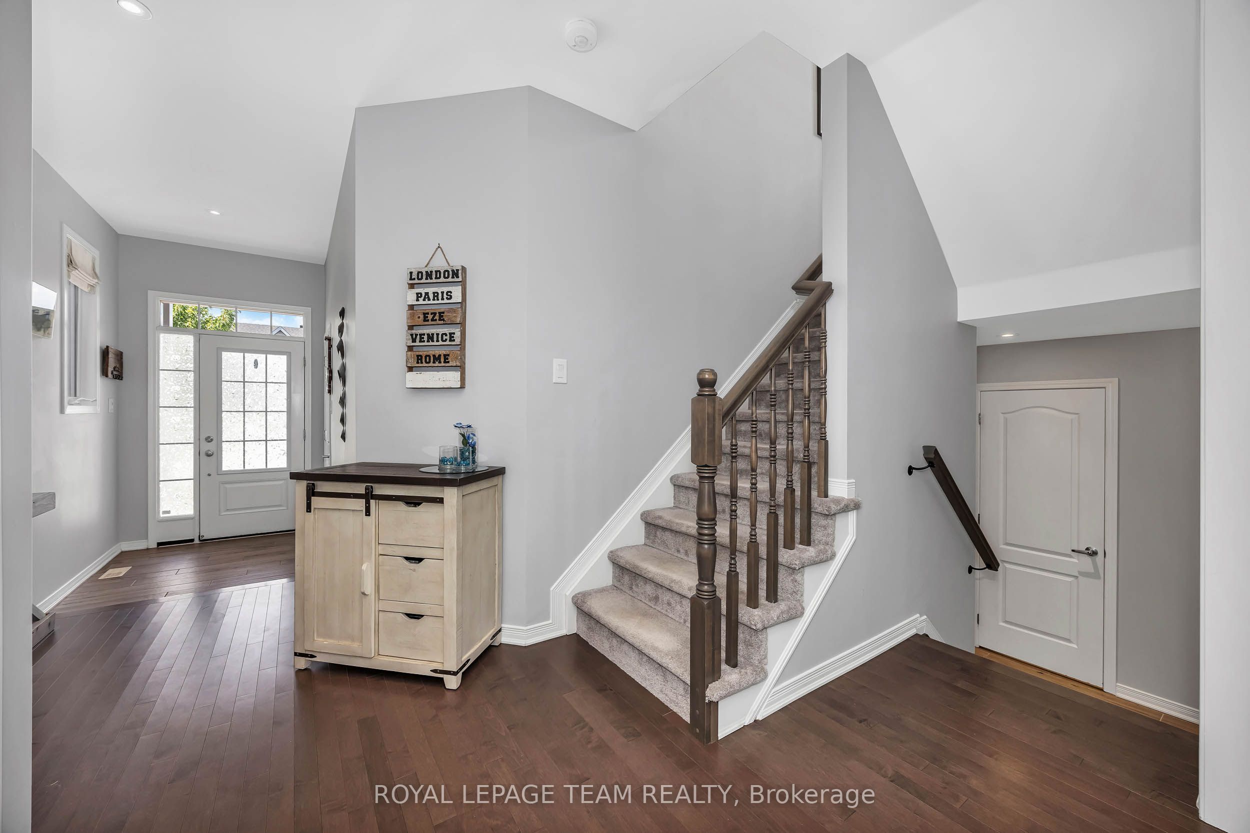 2626 Tempo Drive Property Photo 3