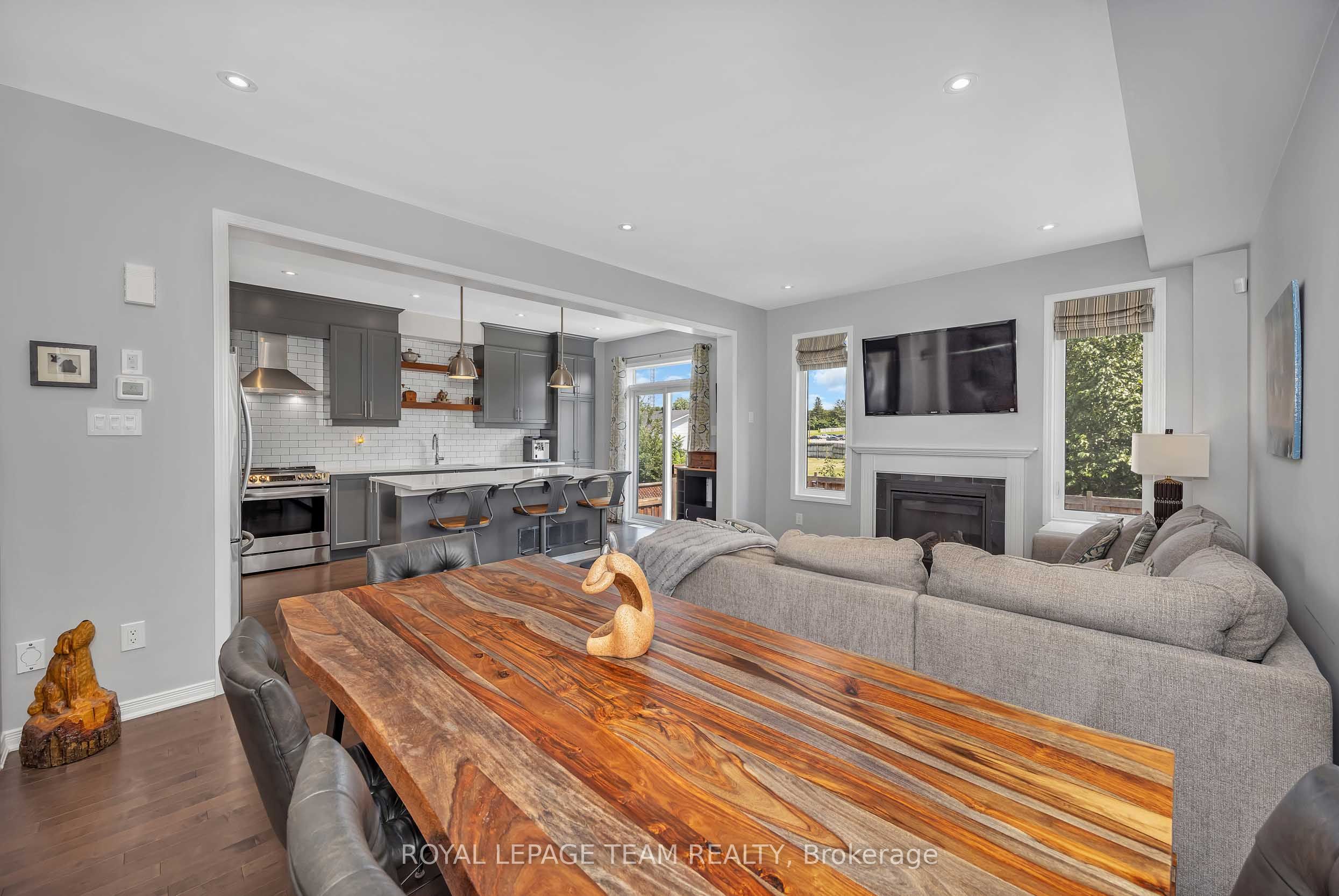 2626 Tempo Drive Property Photo 6