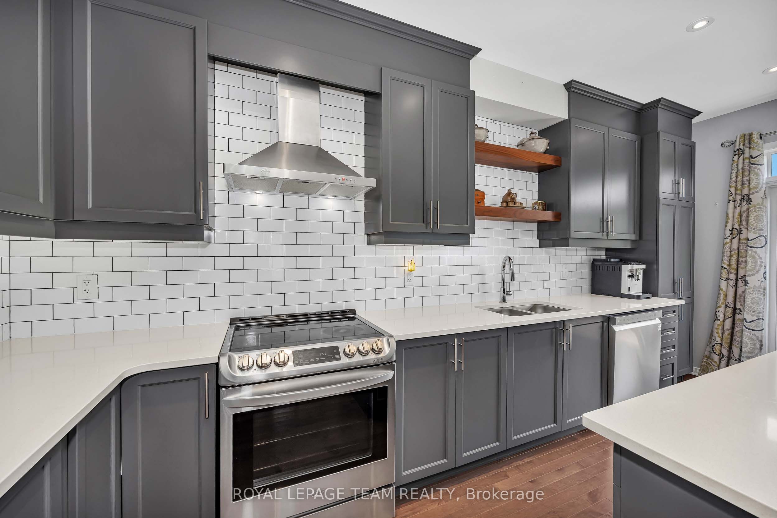 2626 Tempo Drive Property Photo 14