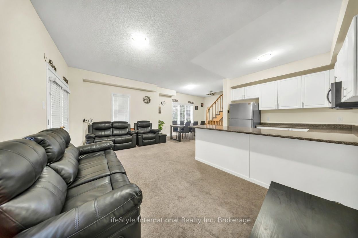 88 Decorso Drive 87 Property Photo 6