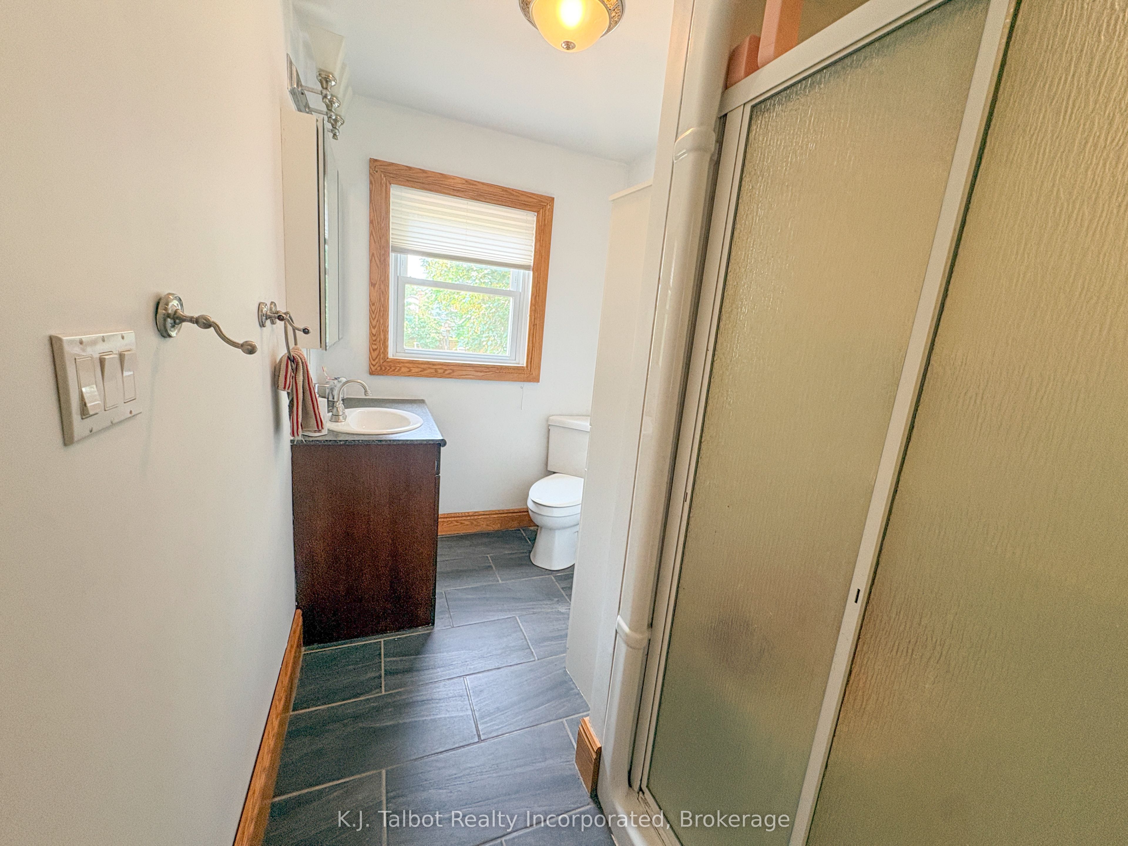 342 John Street Property Photo 17