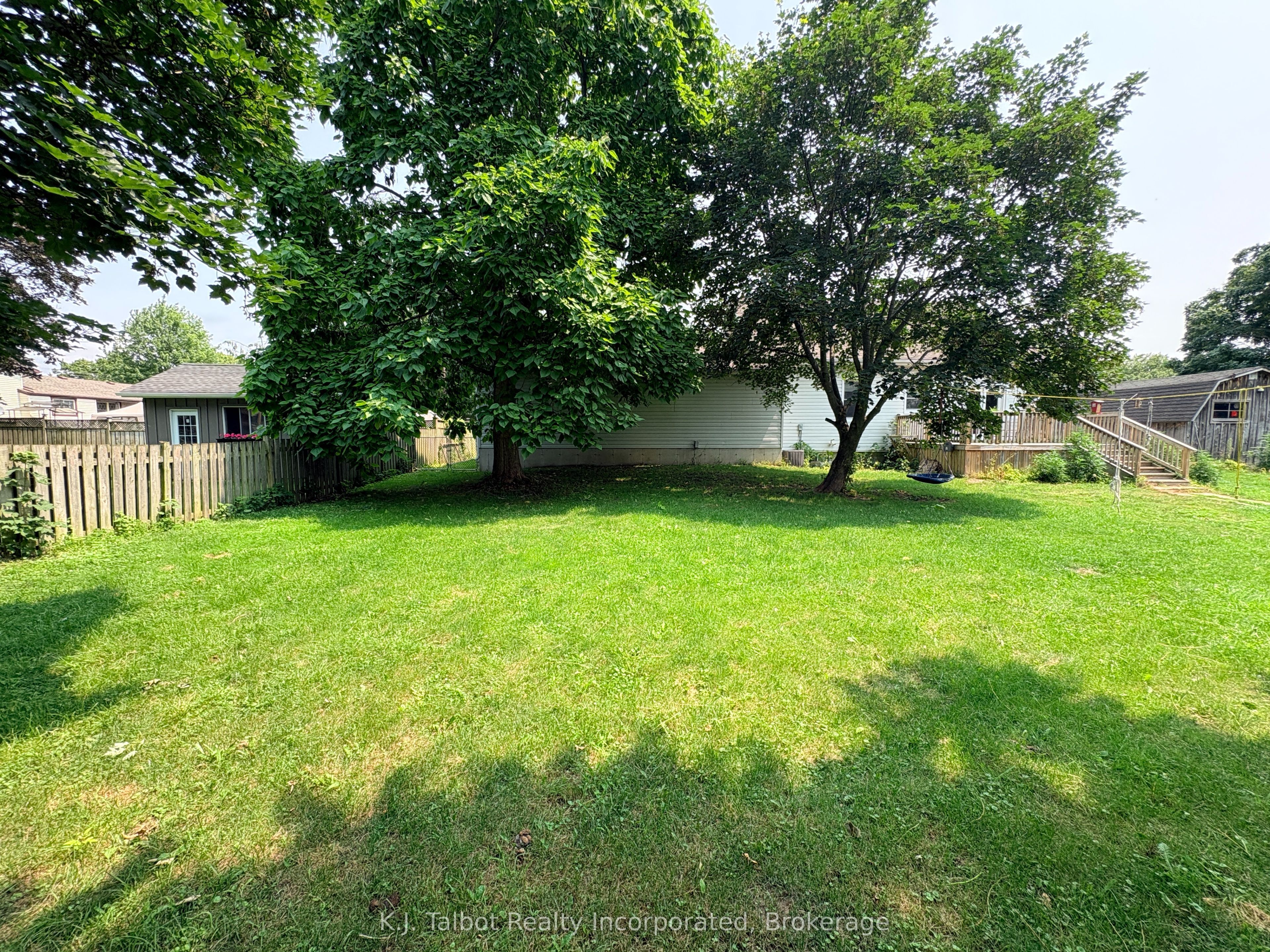 342 John Street Property Photo 38