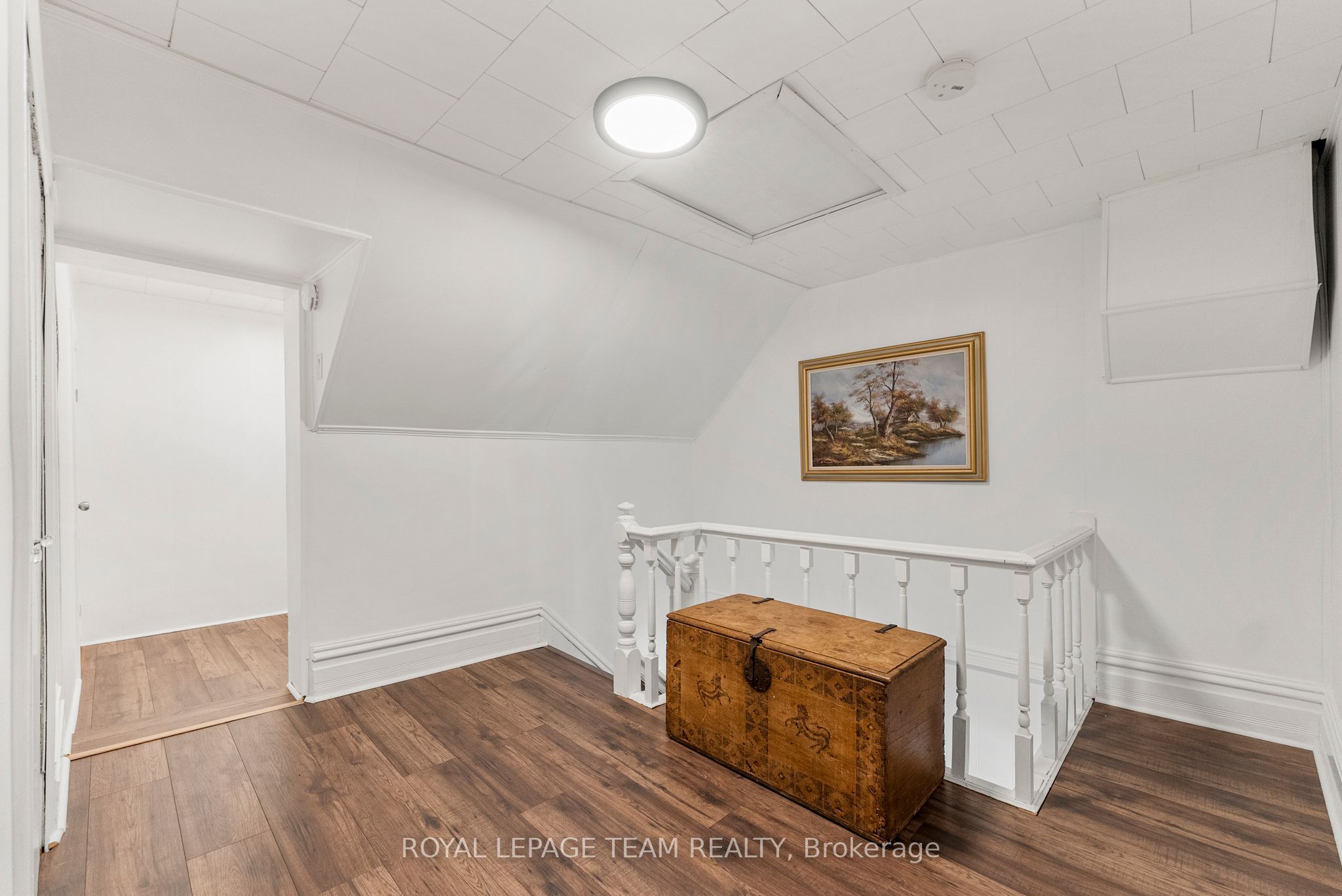 145 Munroe Avenue W Property Photo 21