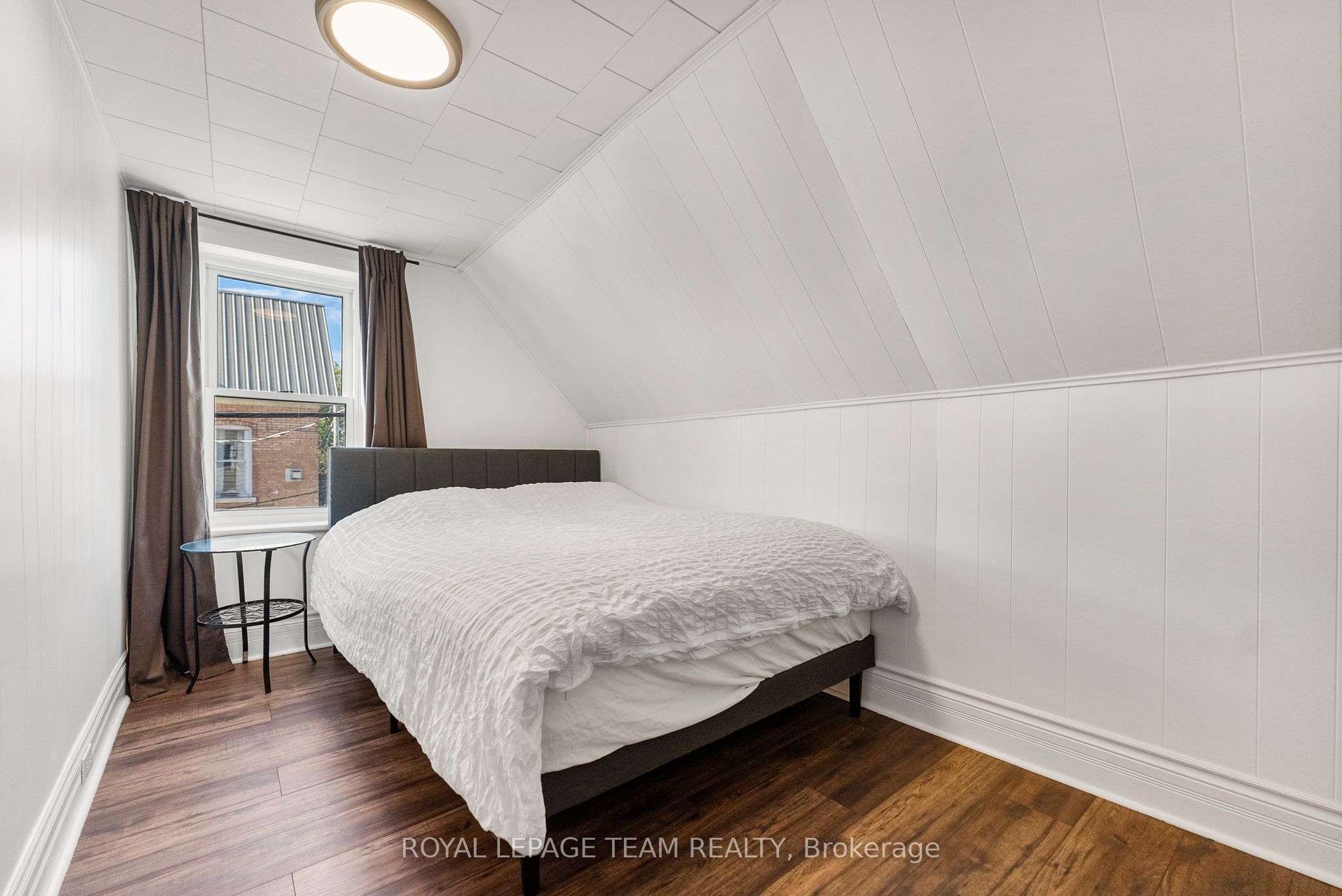 145 Munroe Avenue W Property Photo 23