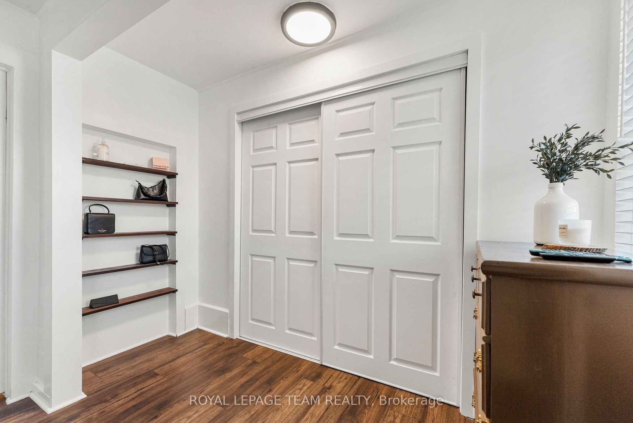145 Munroe Avenue W Property Photo 25