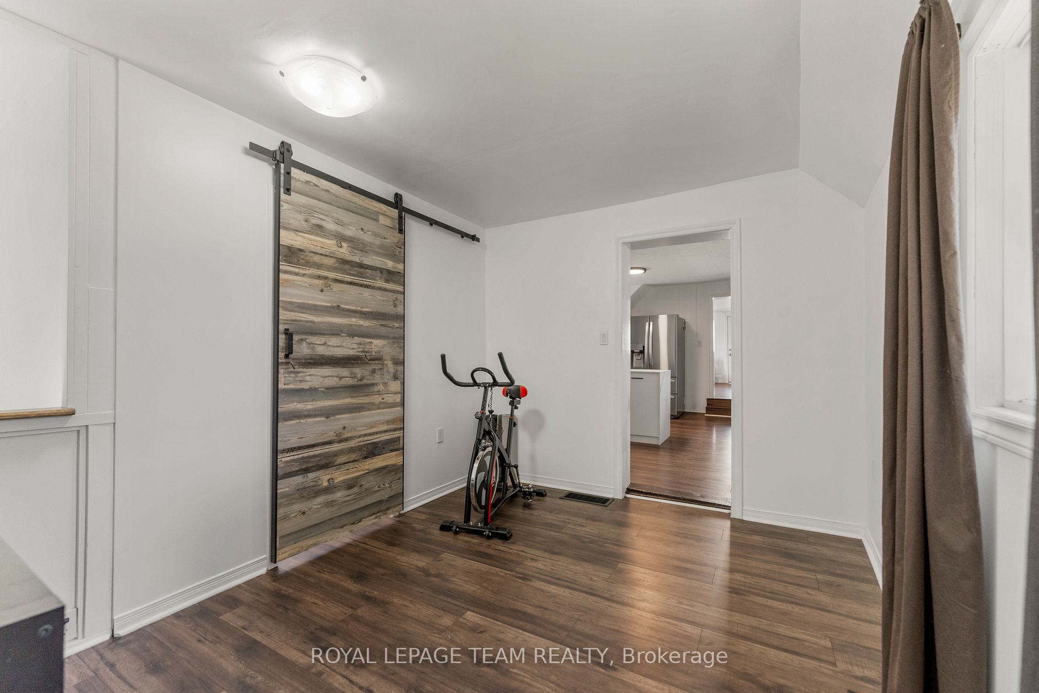 145 Munroe Avenue W Property Photo 30