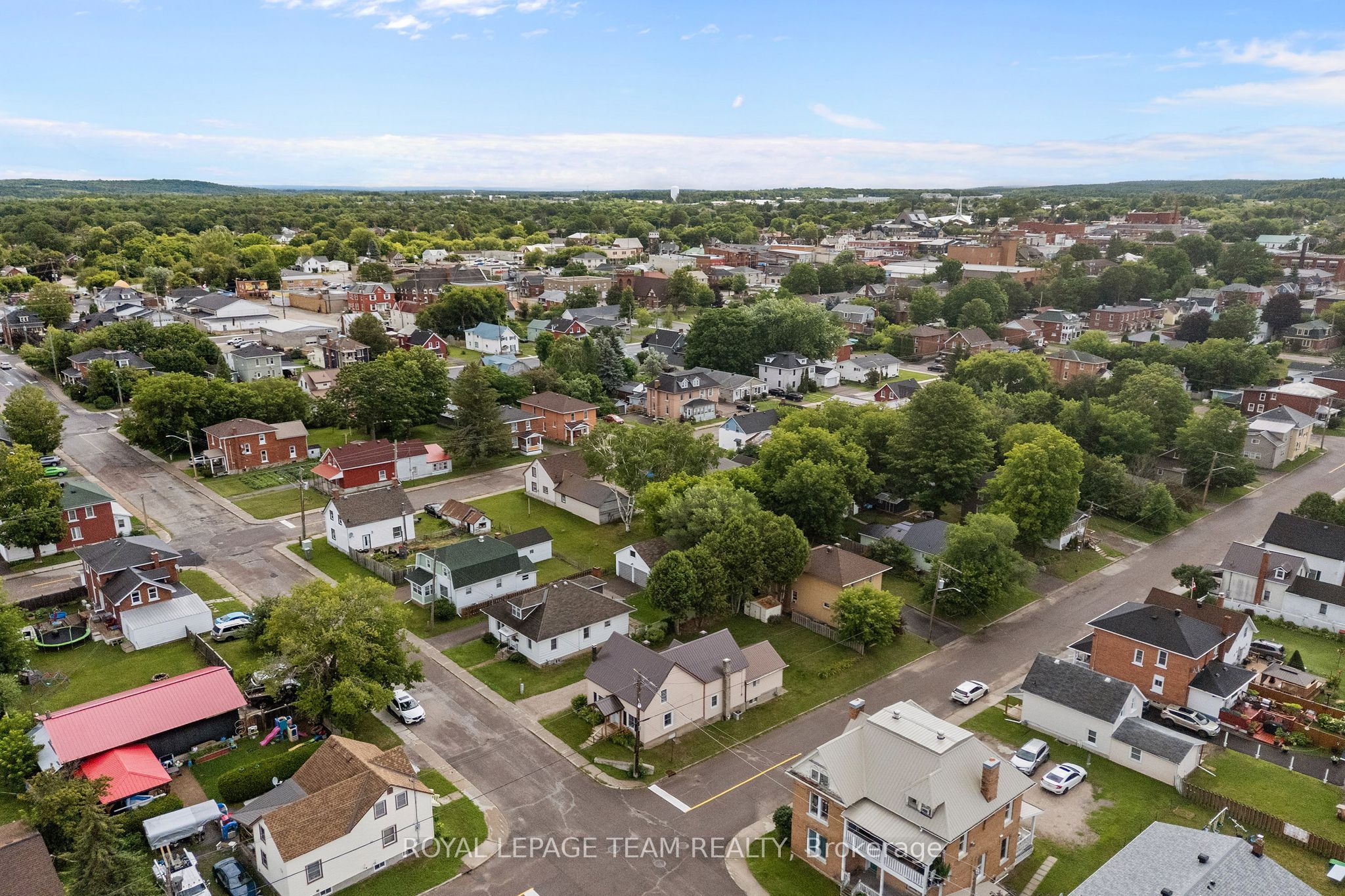145 Munroe Avenue W Property Photo 44