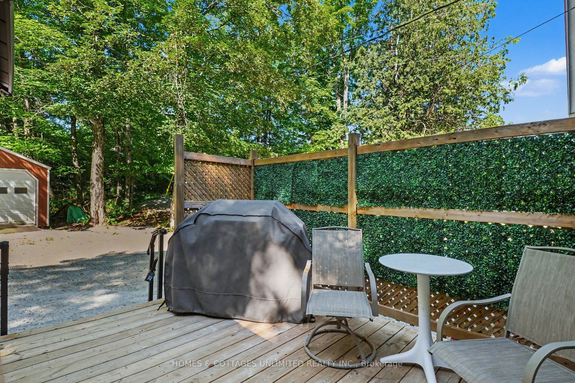 10110 509 Road N Property Photo 5