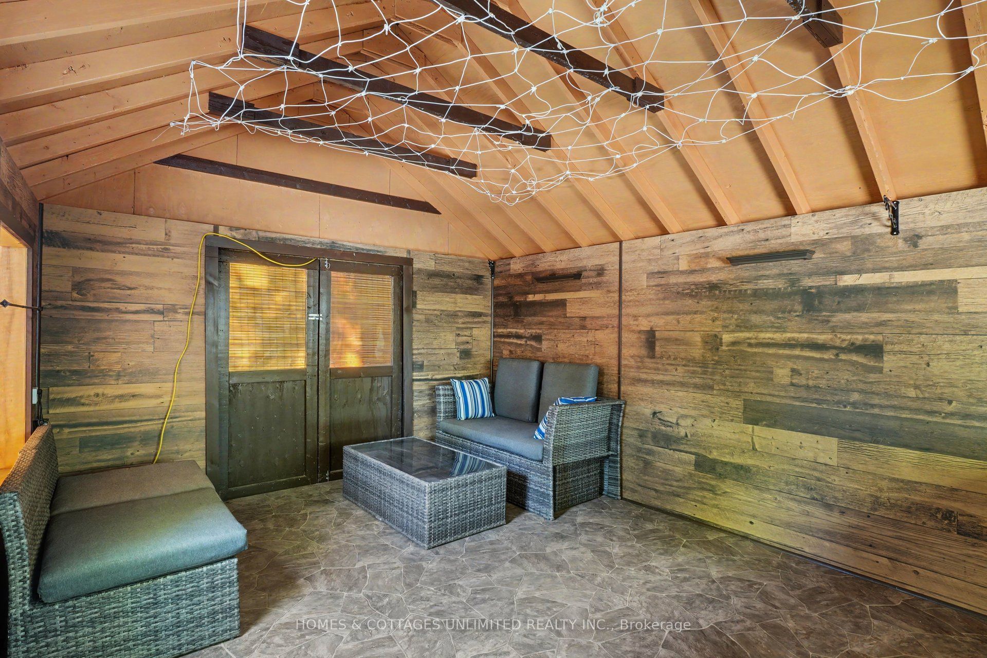 10110 509 Road N Property Photo 9