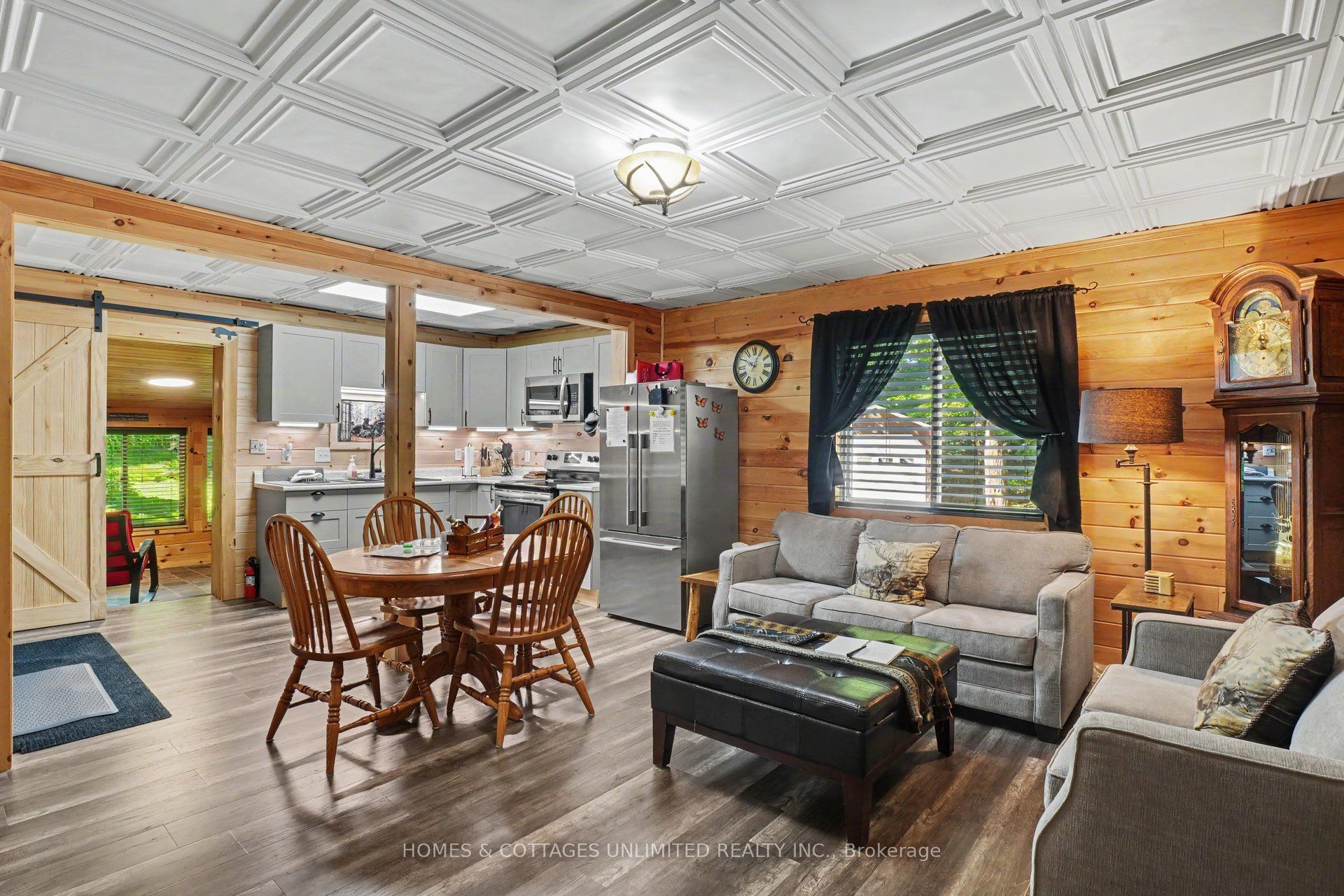 10110 509 Road N Property Photo 18