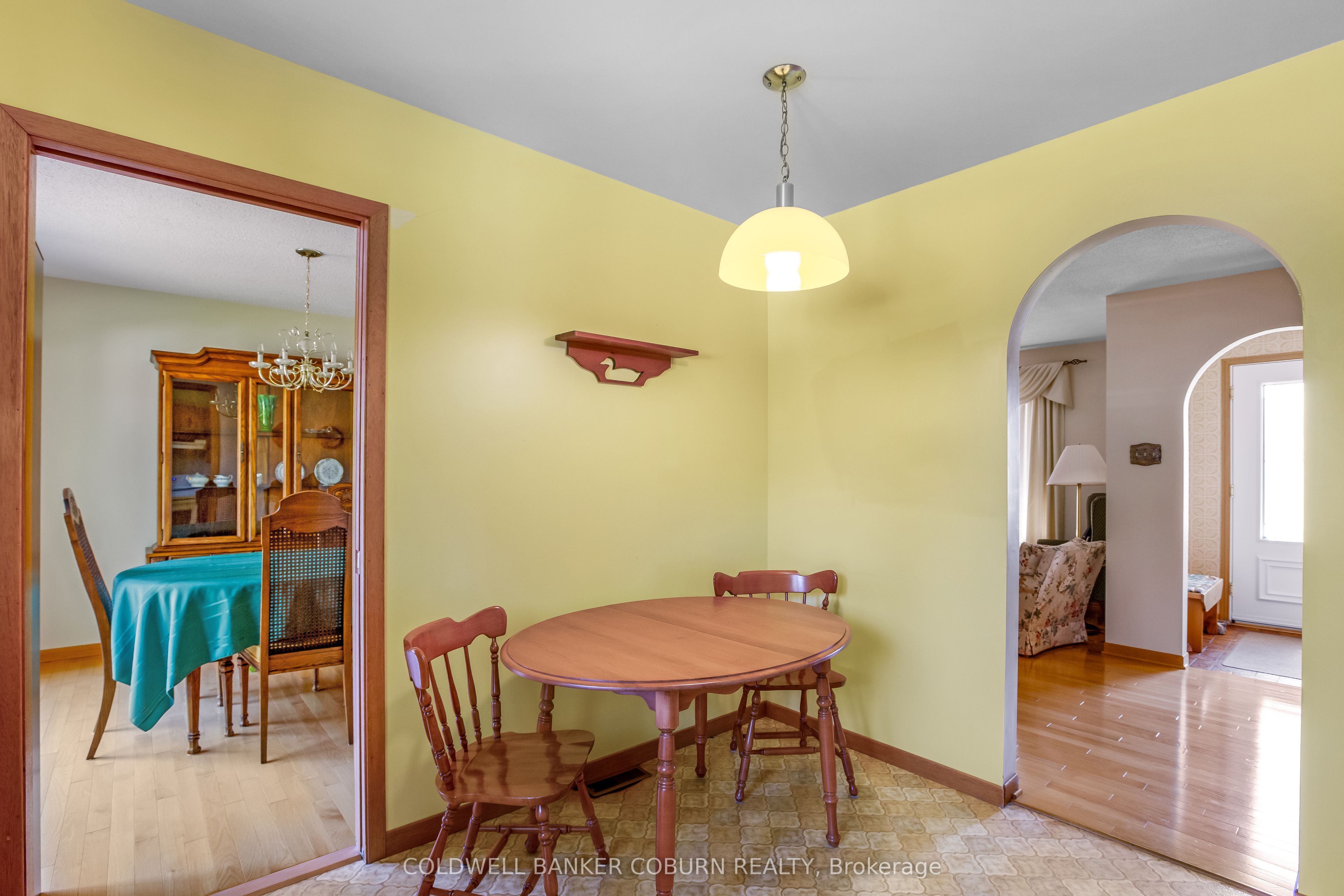 12169 Lakeshore Drive Property Photo 4