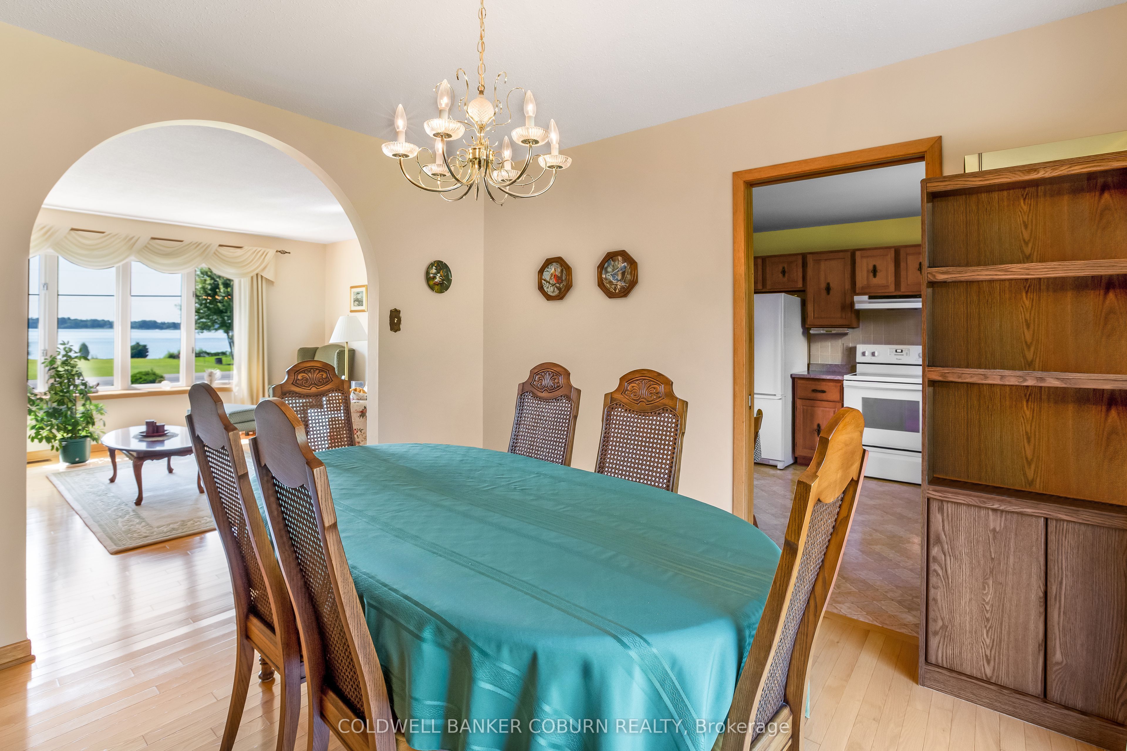 12169 Lakeshore Drive Property Photo 7