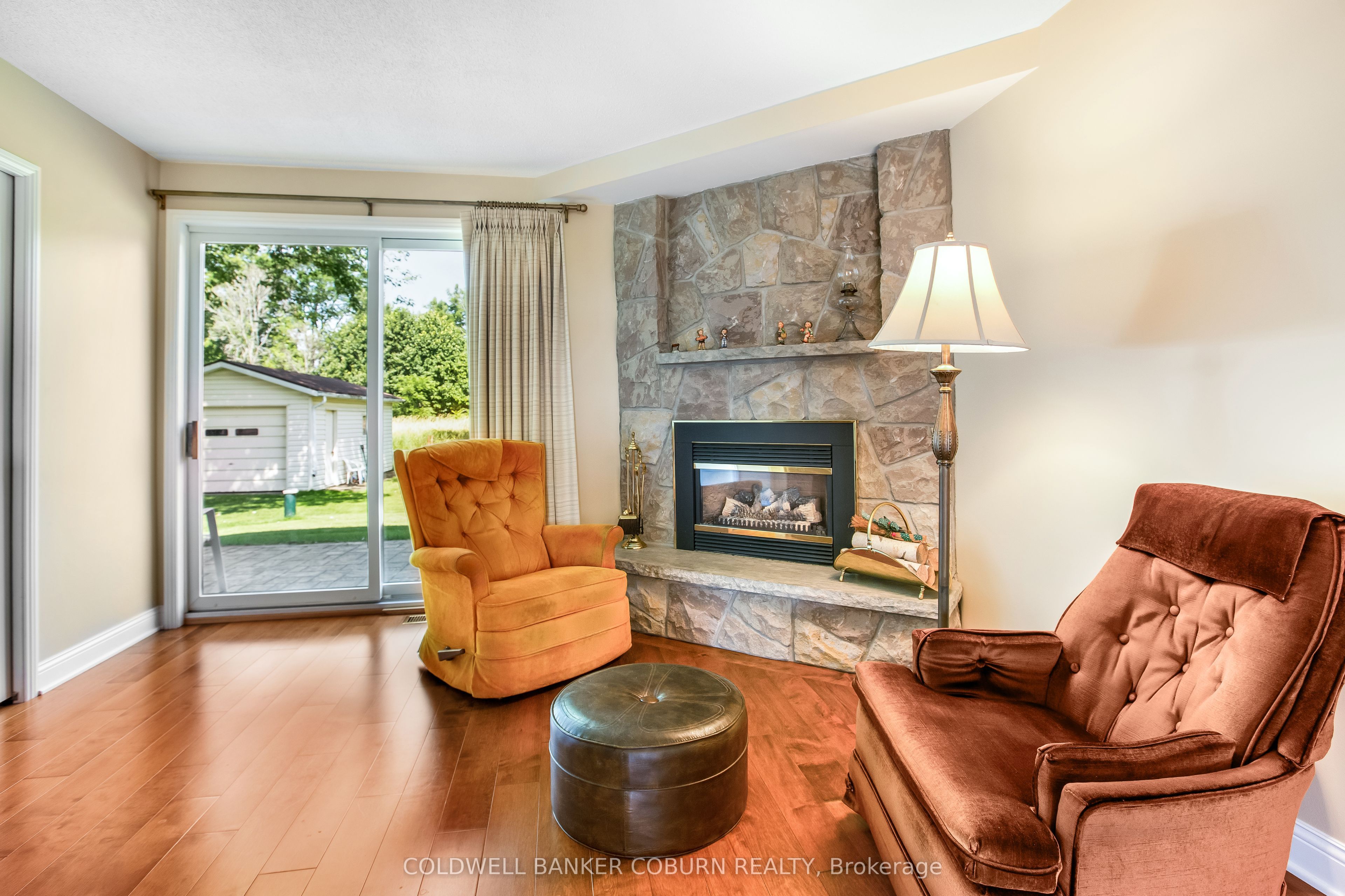 12169 Lakeshore Drive Property Photo 18