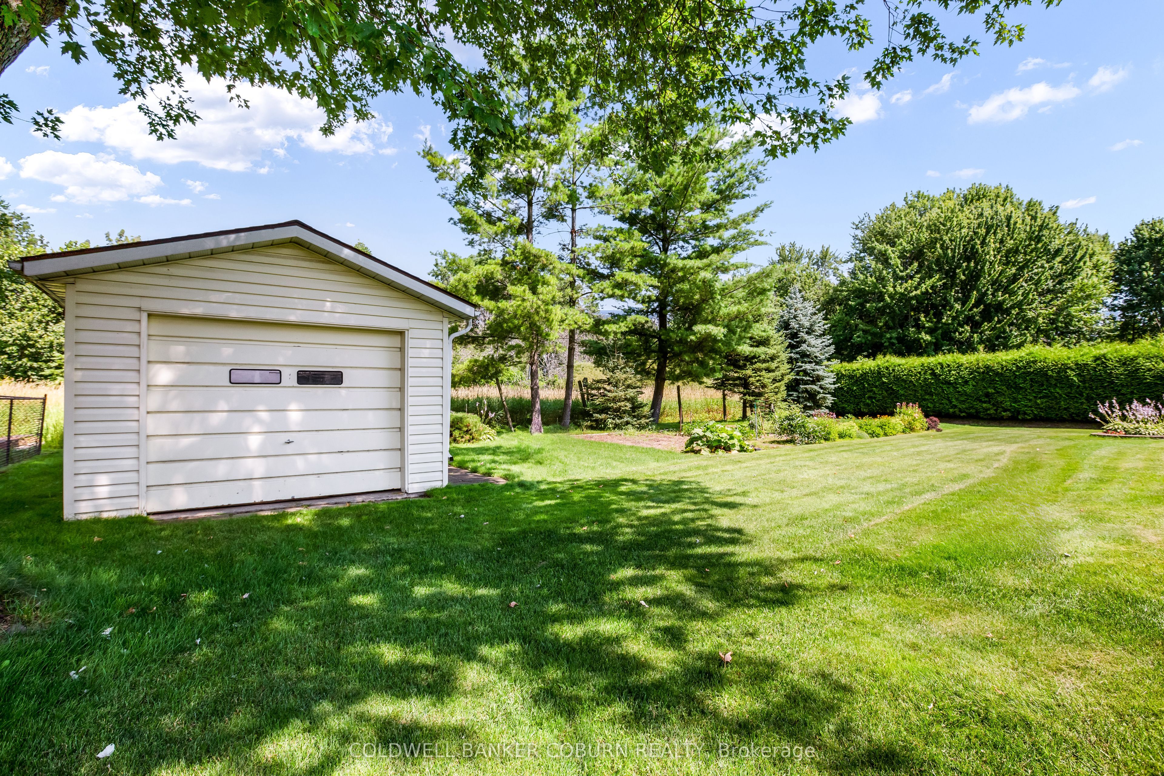 12169 Lakeshore Drive Property Photo 31