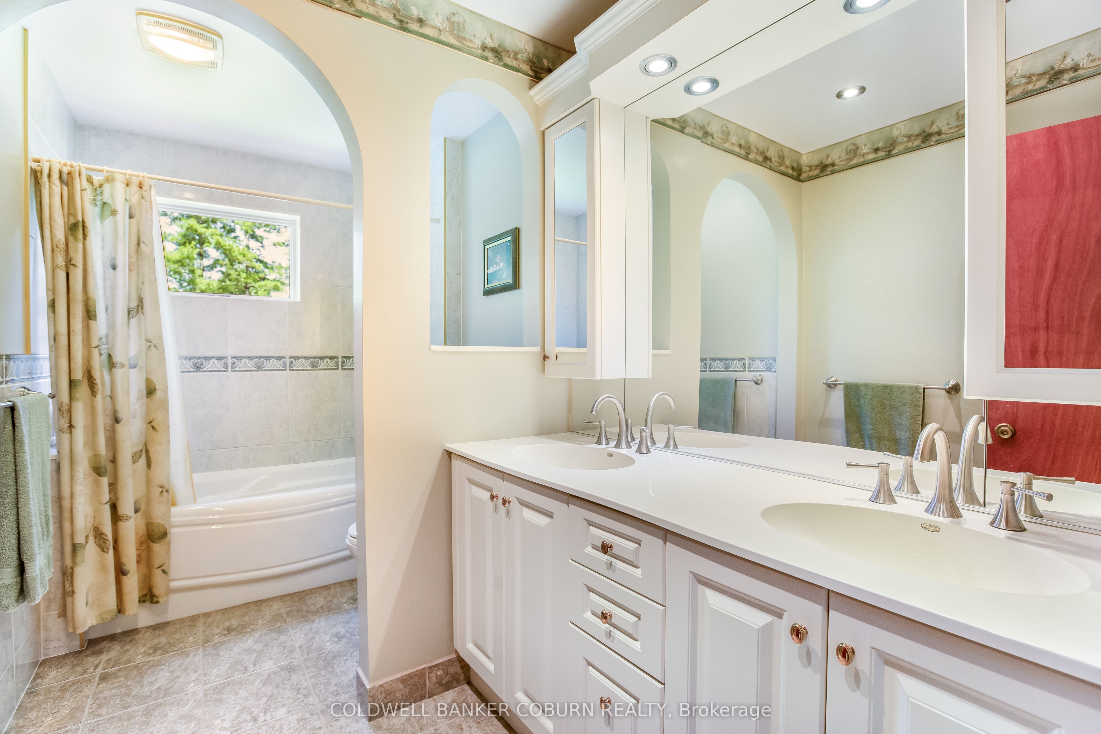 12169 Lakeshore Drive Property Photo 43