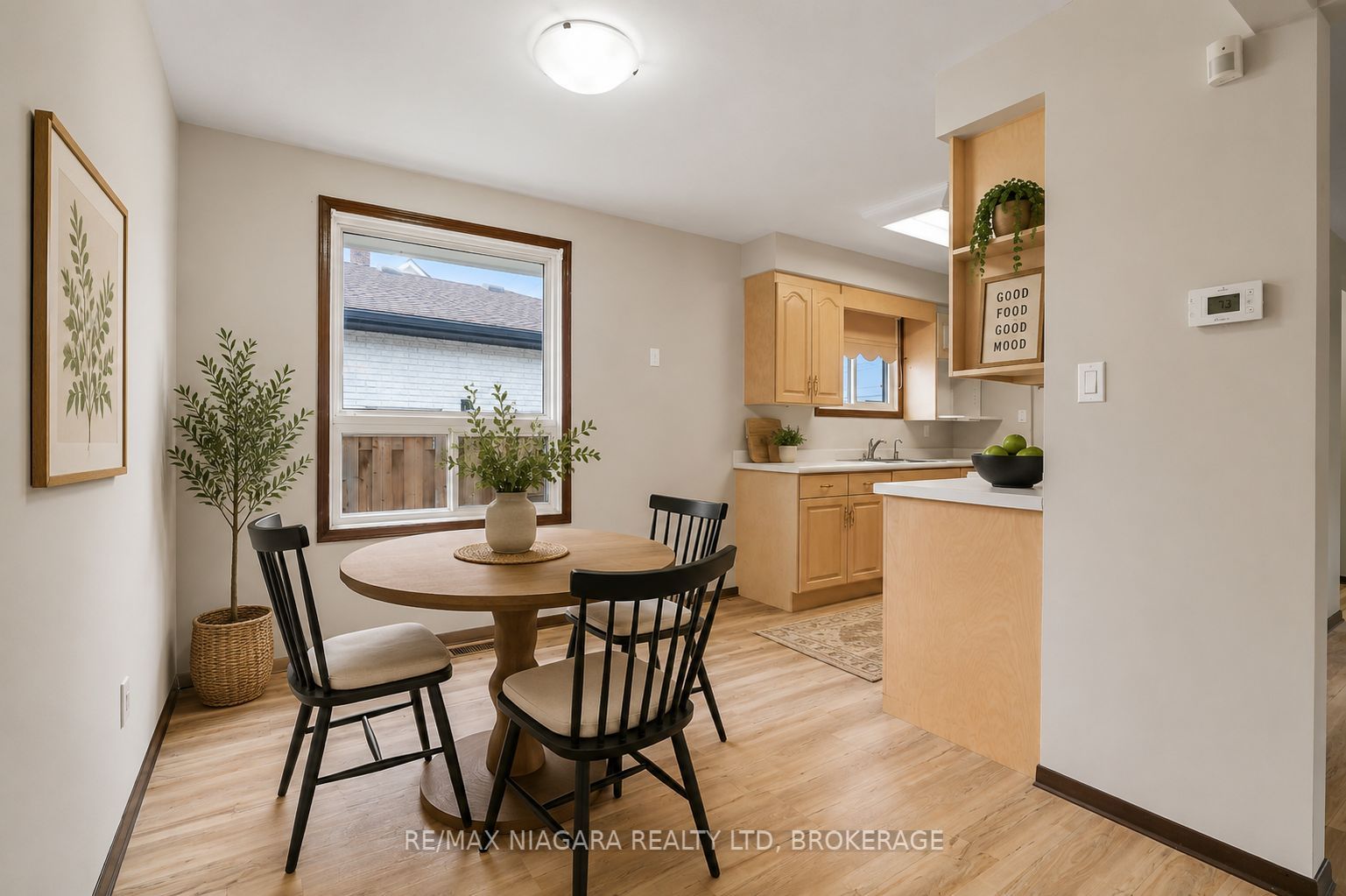 476 Scott Street Property Photo 11