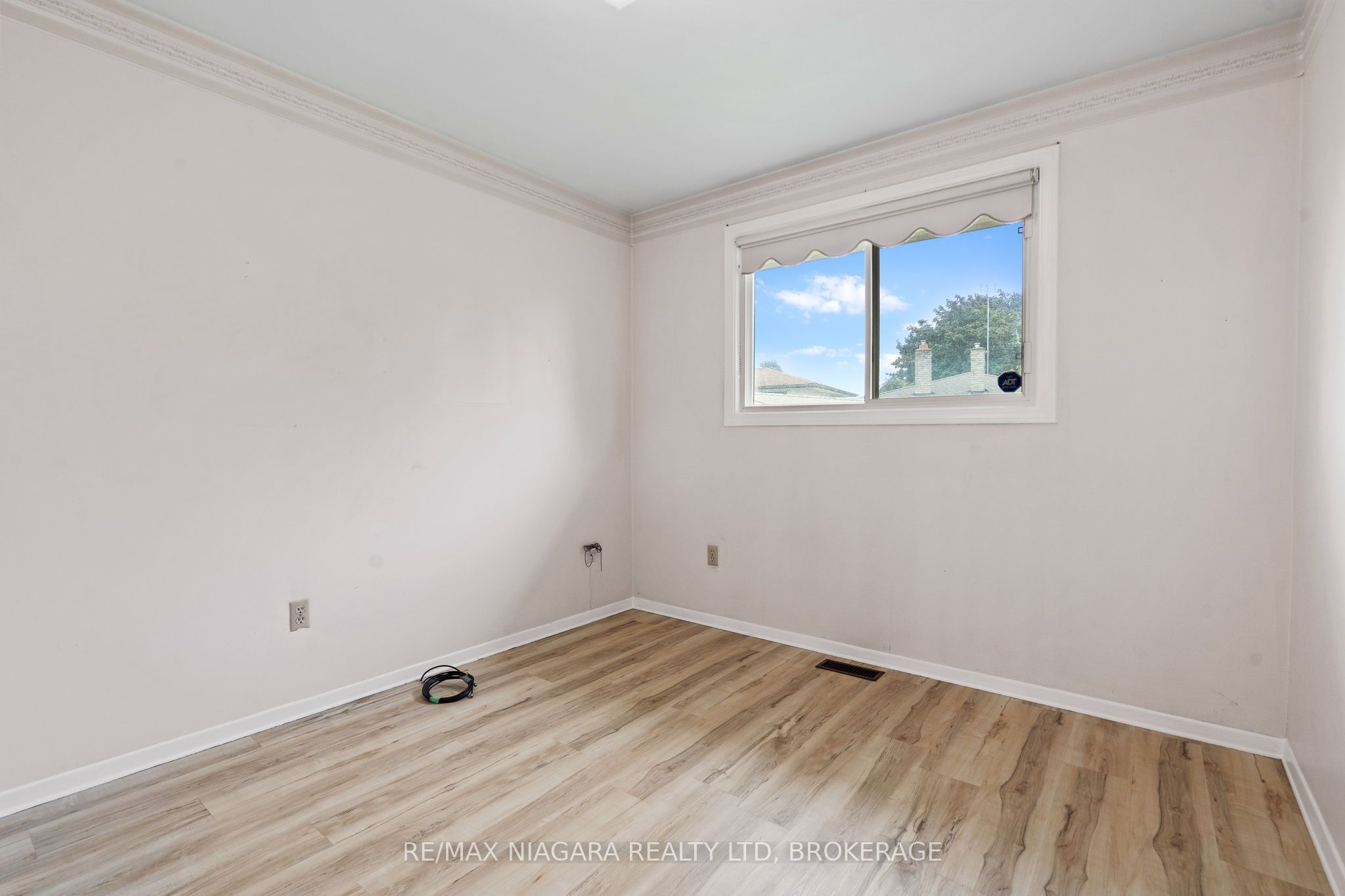 476 Scott Street Property Photo 17