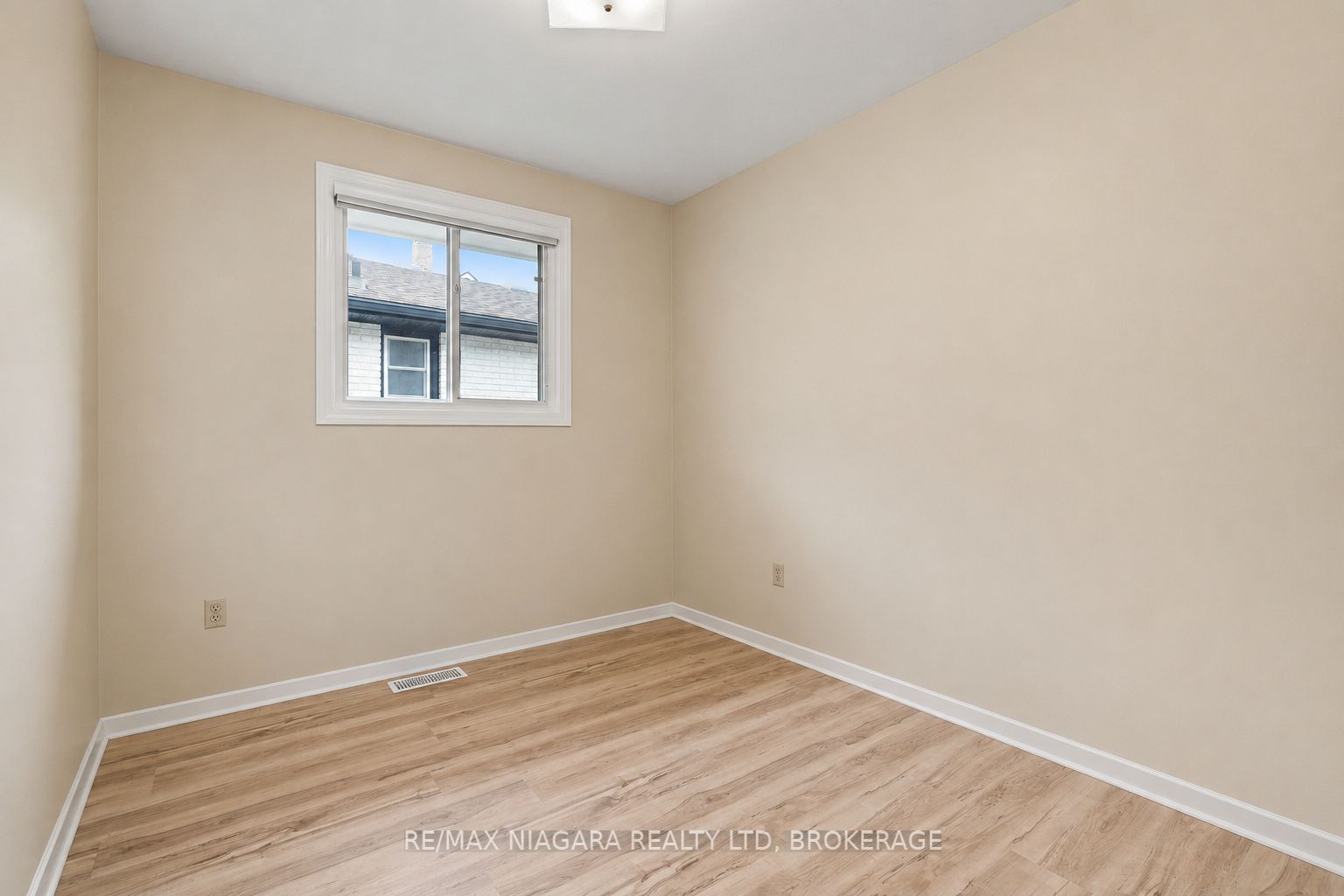 476 Scott Street Property Photo 21