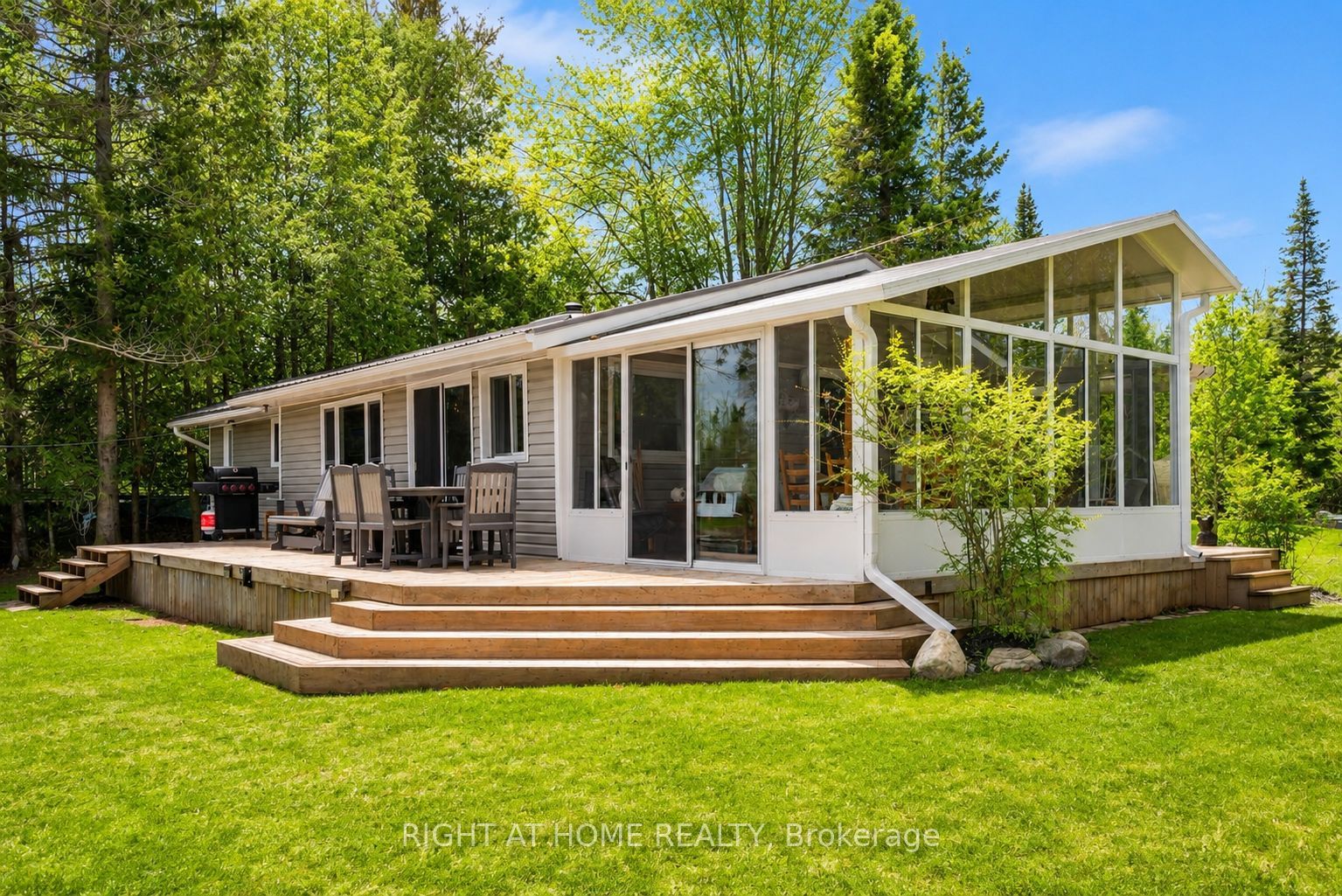 369 Southam Drive Property Photo 1